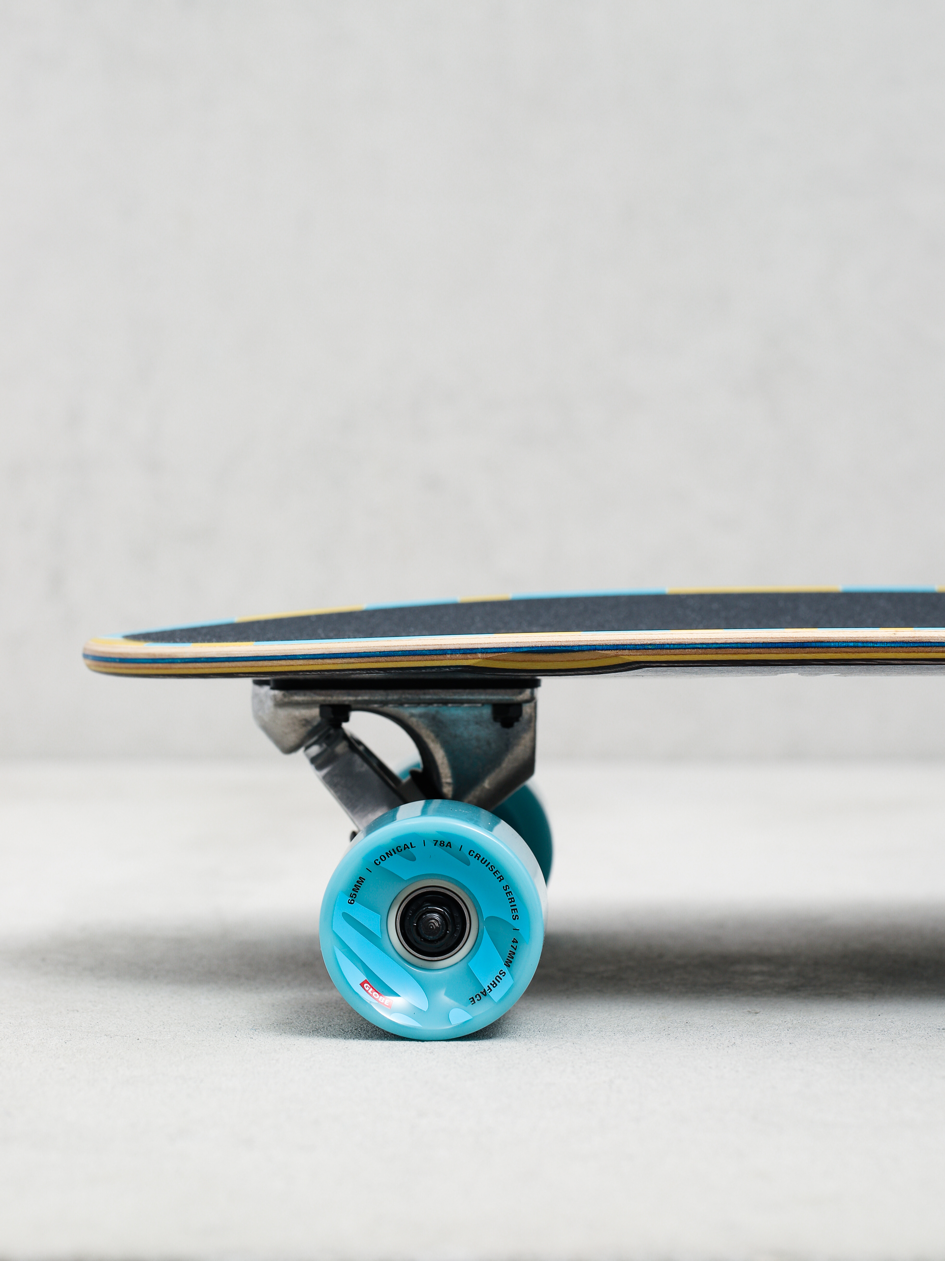 Globe Stubby Cruiser (killer cassowary)