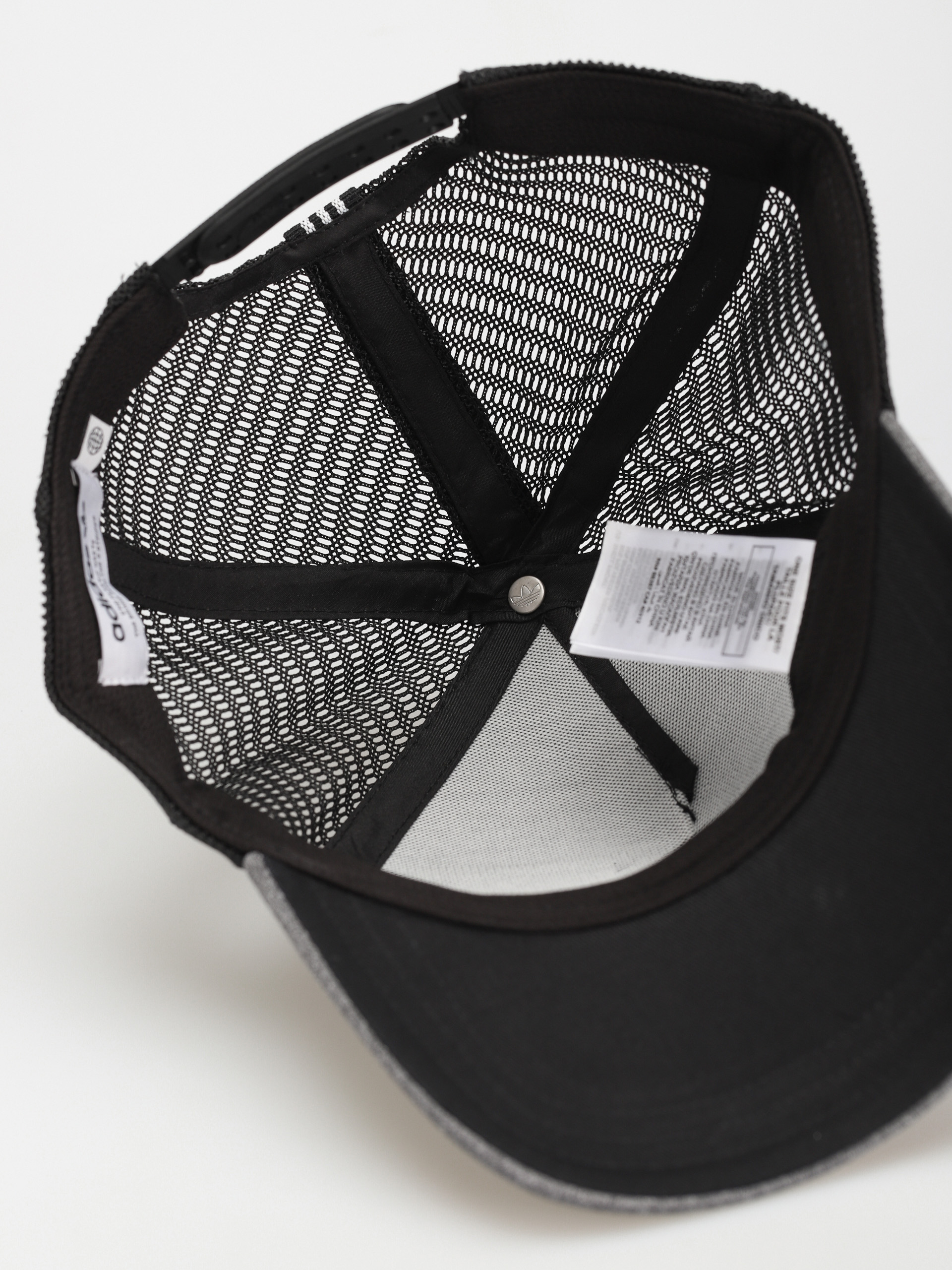 adidas Originals Curved Trucker Cap (black/black/black)