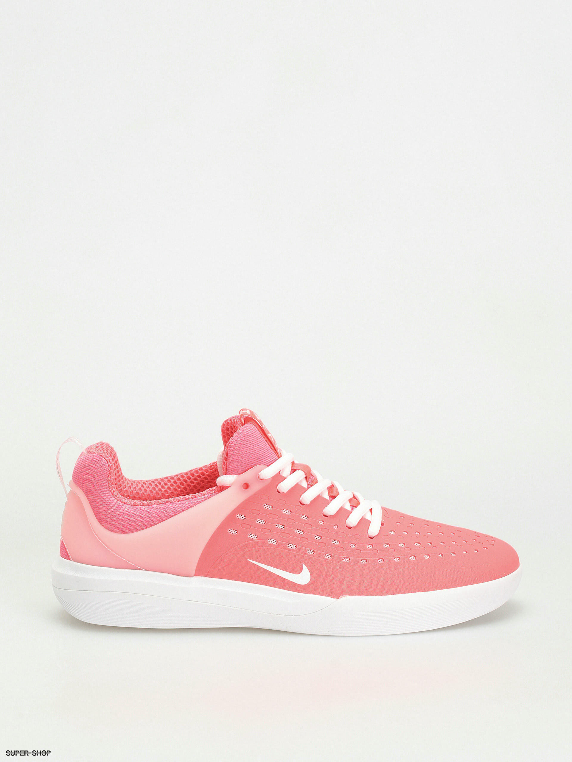 Pink deals nyjah shoes