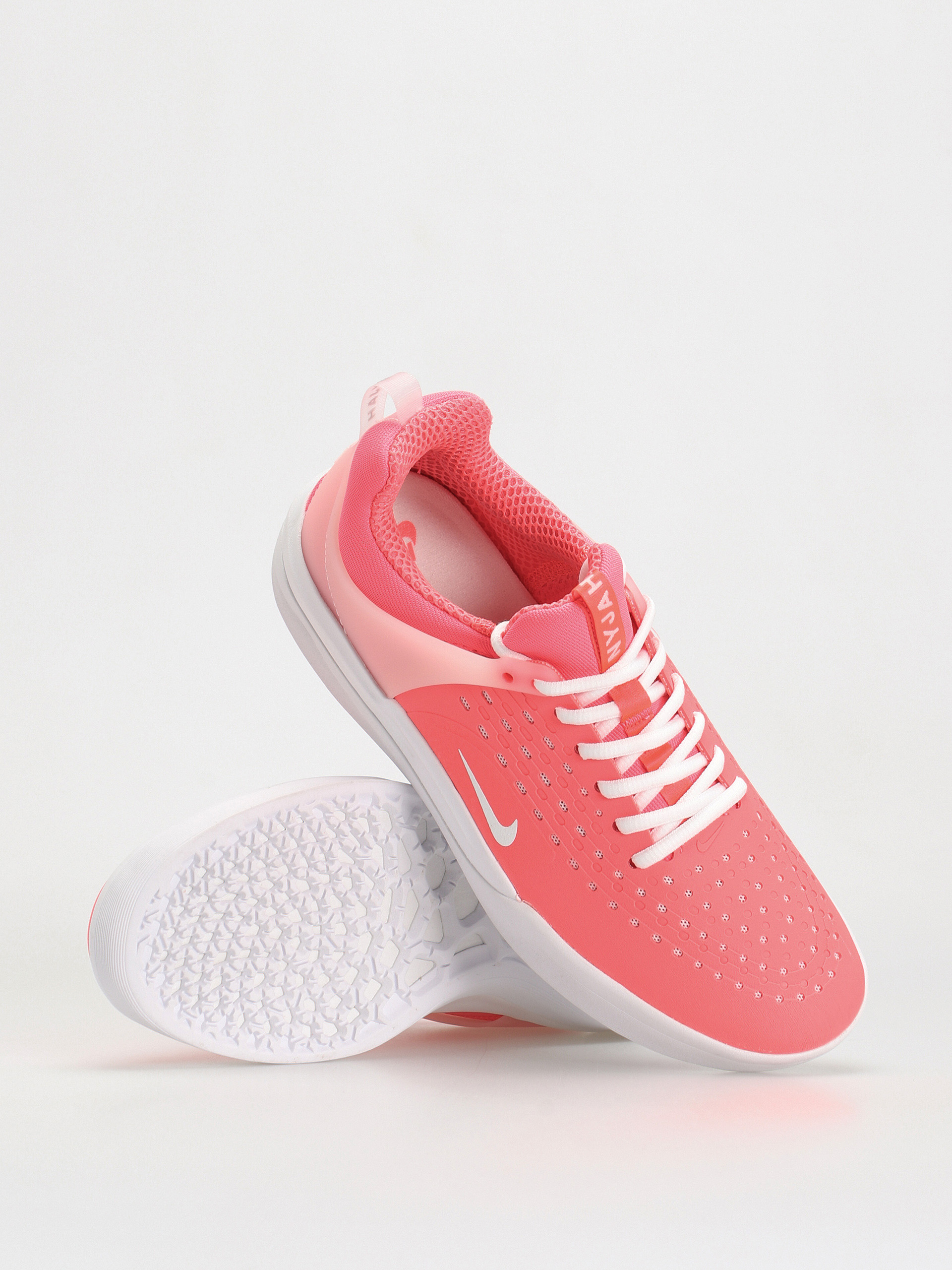 Nike SB Zoom Nyjah 3 Shoes (hot punch/white hot punch hot punch)