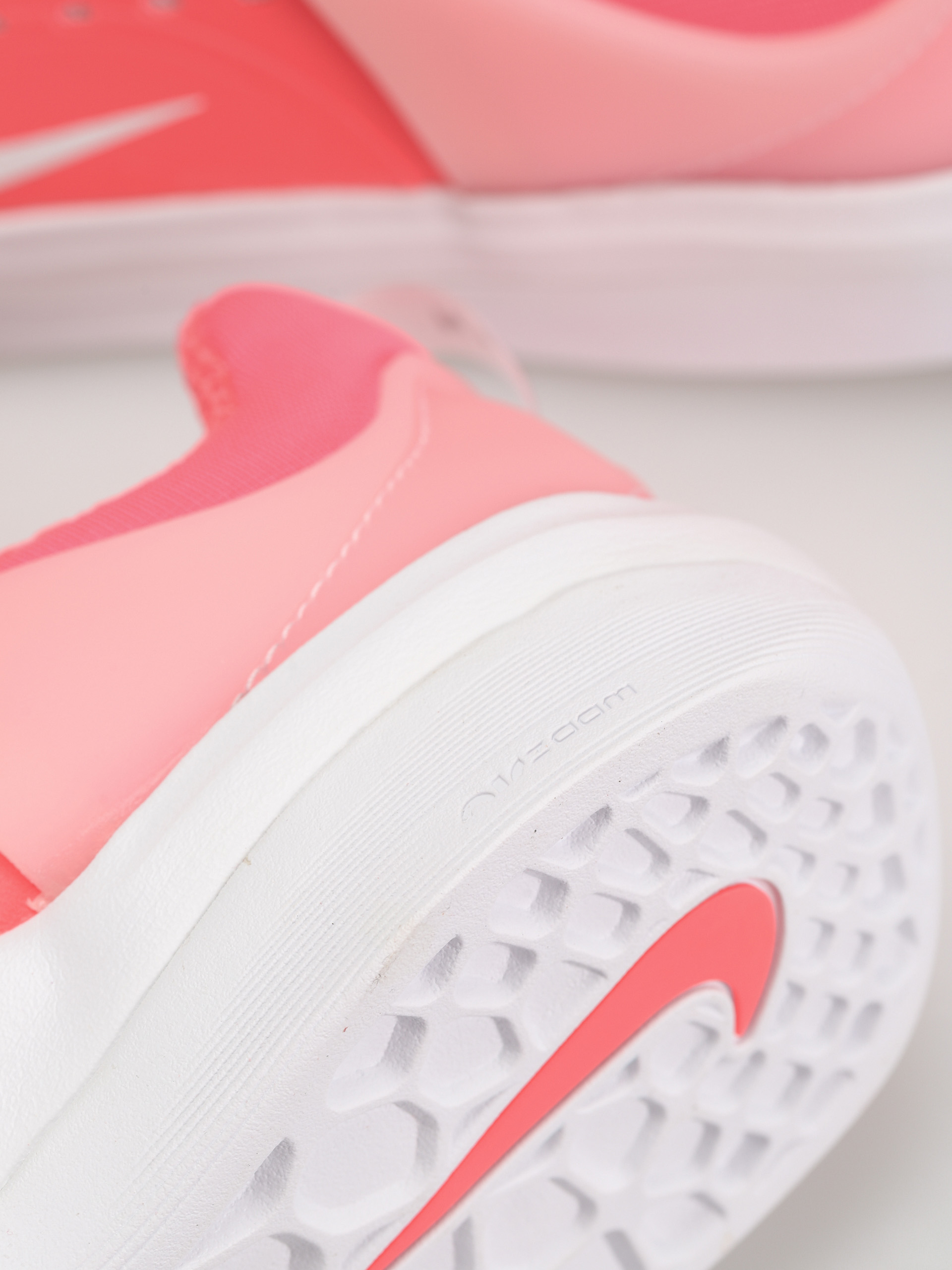 Nike SB Zoom Nyjah 3 Shoes (hot punch/white hot punch hot punch)