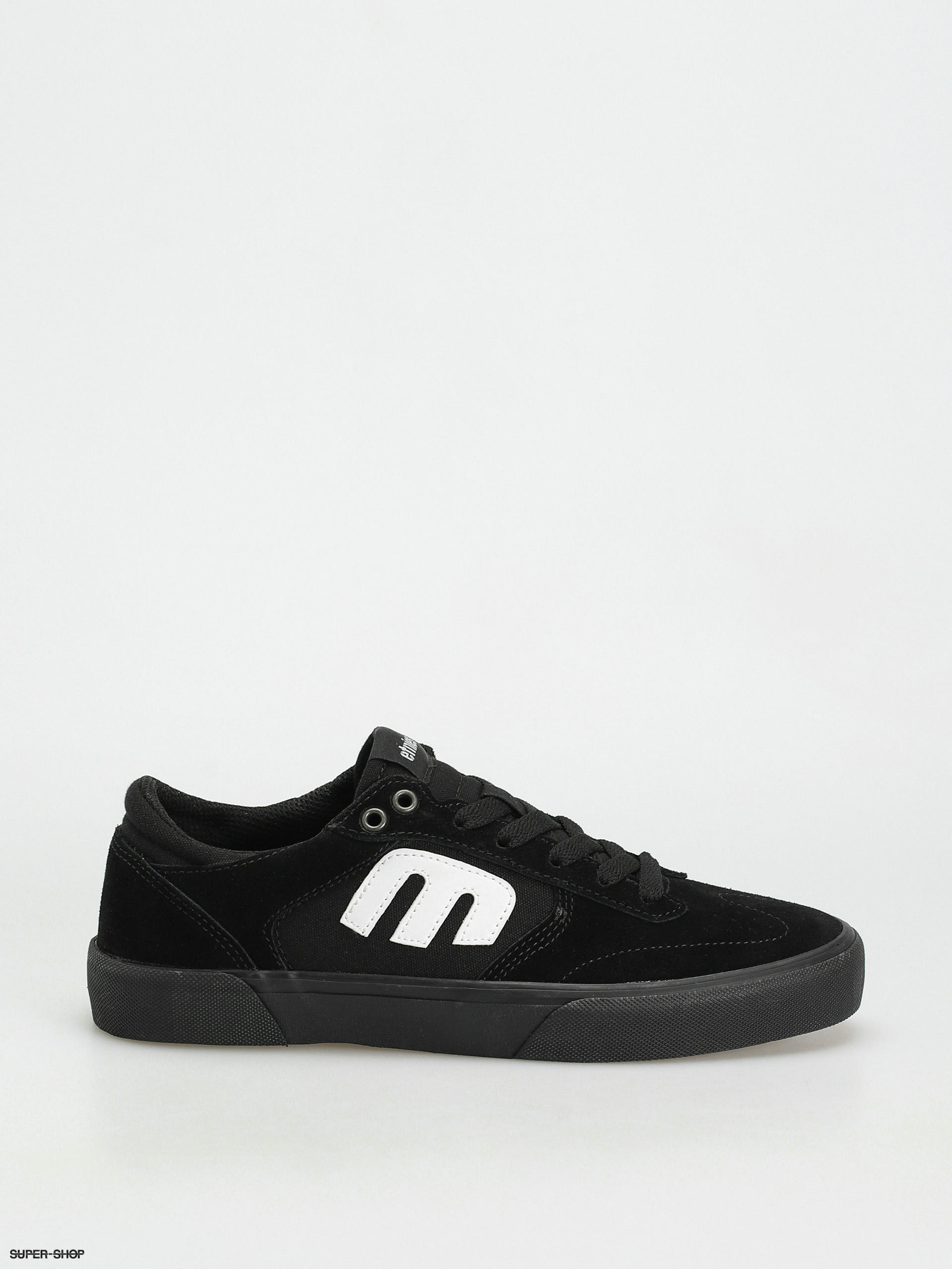 Black best sale etnies shoes