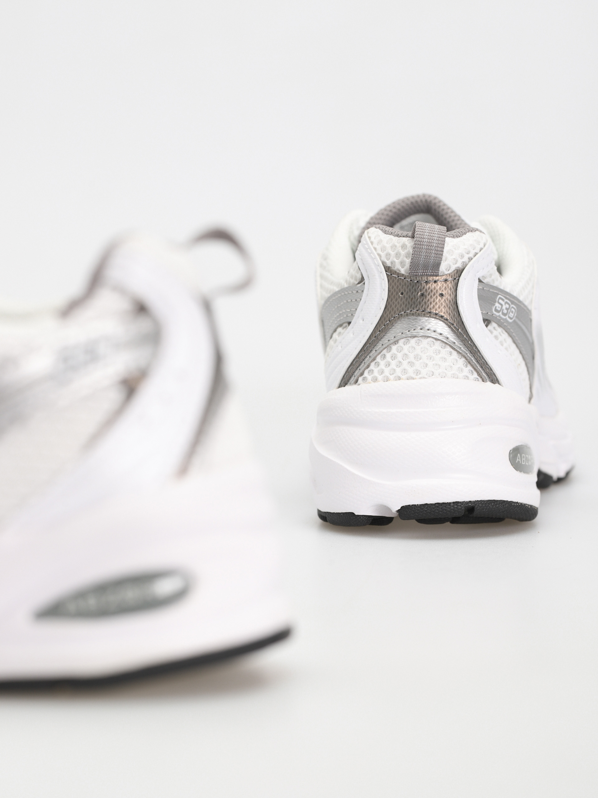New Balance 530 Shoes (white)