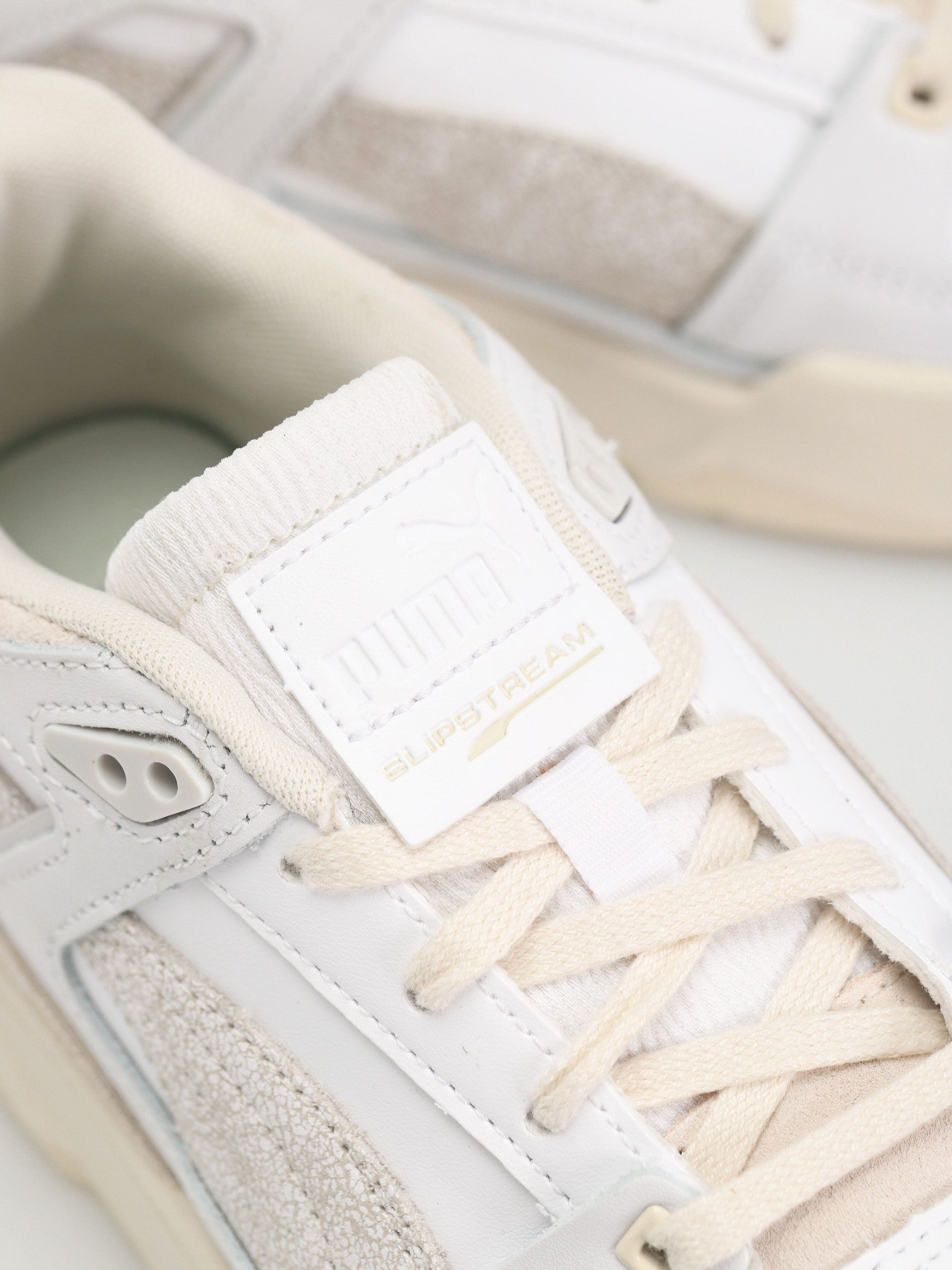 Witte puma online