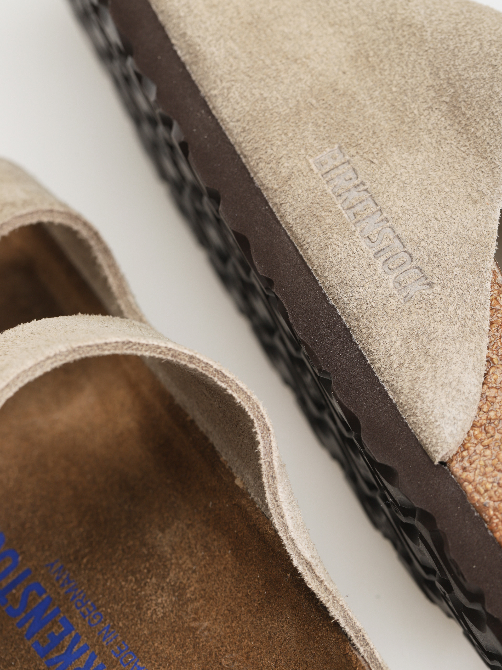 Birkenstock Arizona Suede Regular Flip flops (taupe)