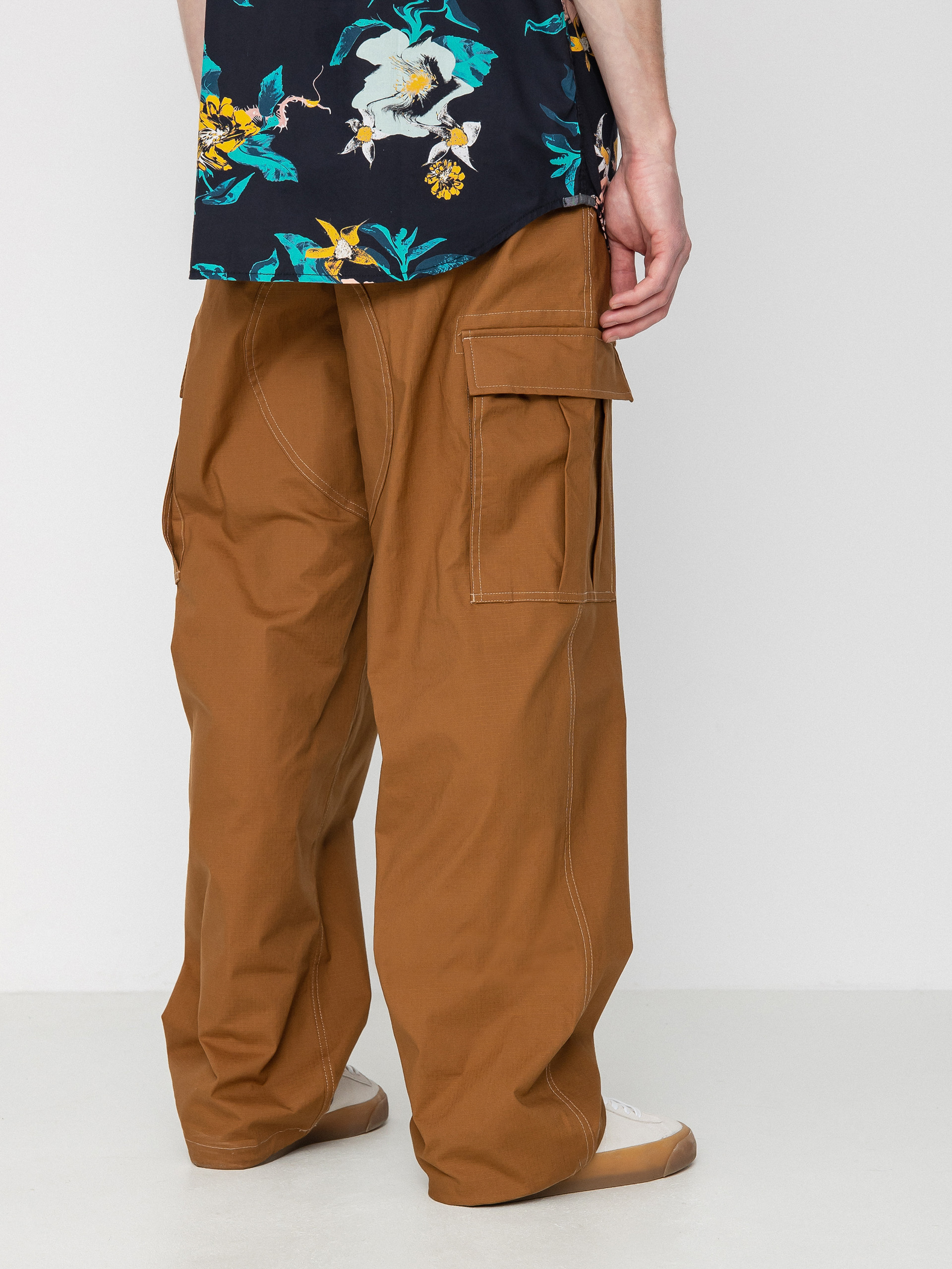 nike brown cargo pants