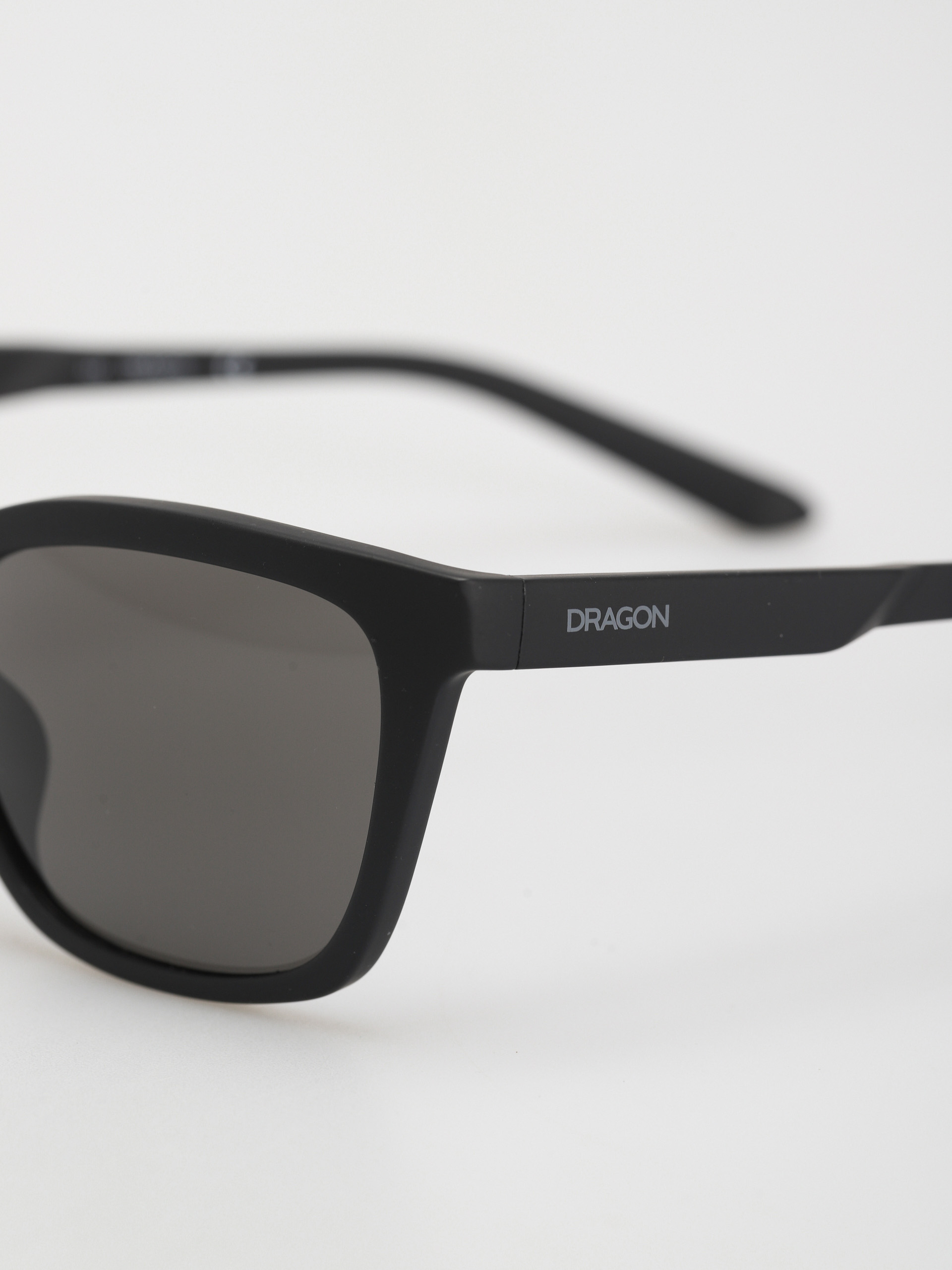 Dragon Bayou Sunglasses Wmn (matte black/lumalens smoke)