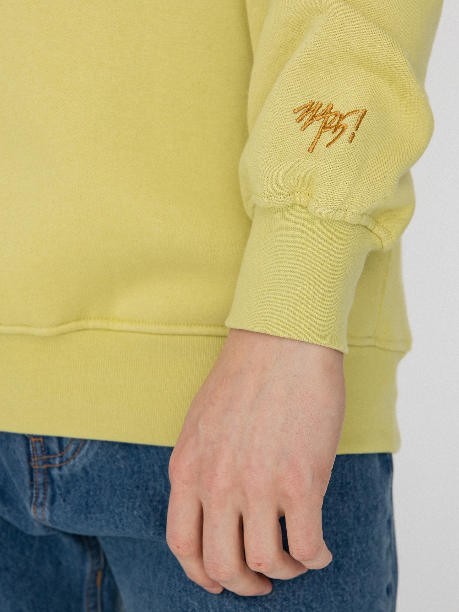 MassDnm Signature Medium Logo Sweatshirt (sand)