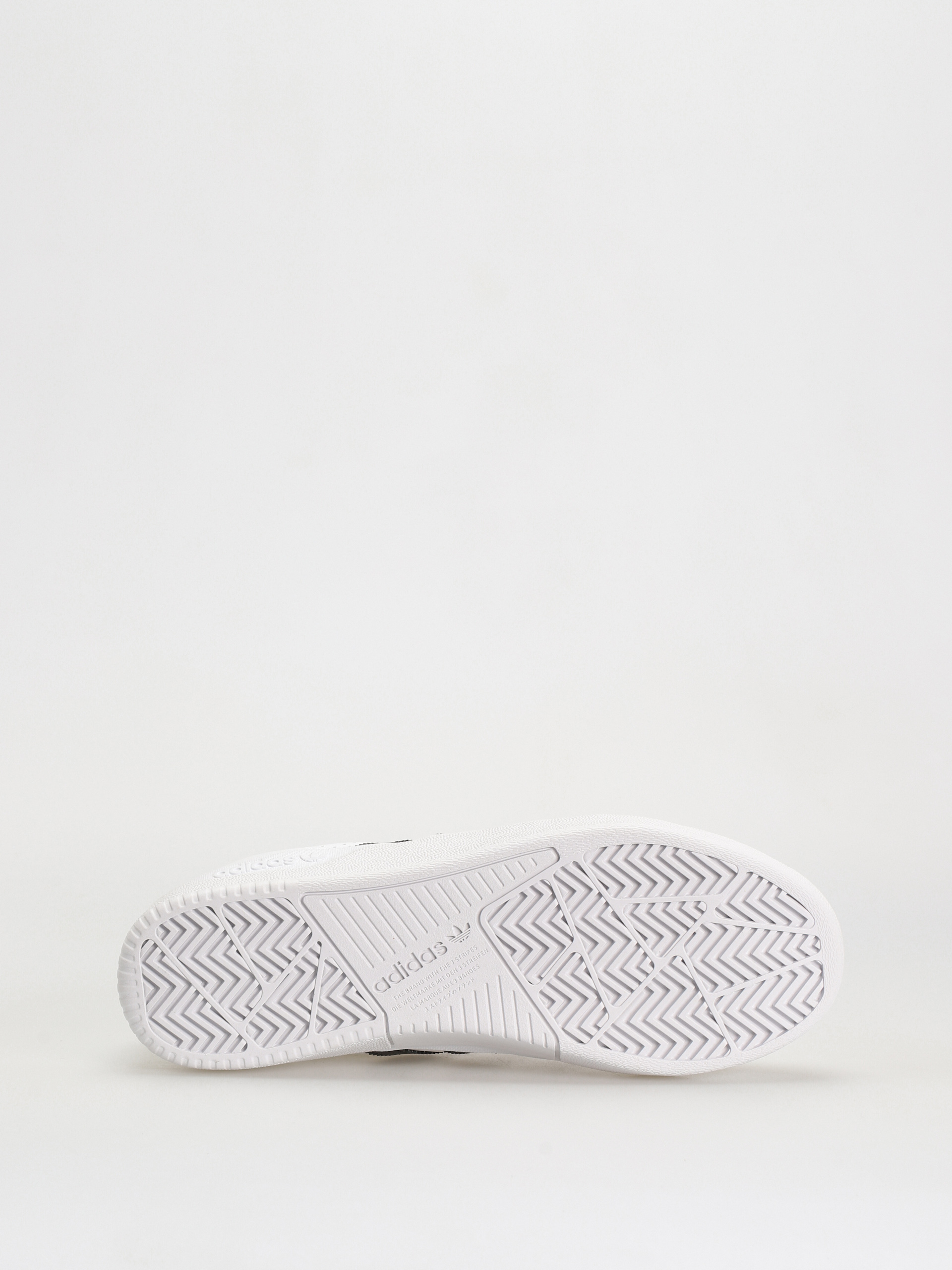 adidas Tyshawn Low Shoes (ftwwht/cblack/goldmt)