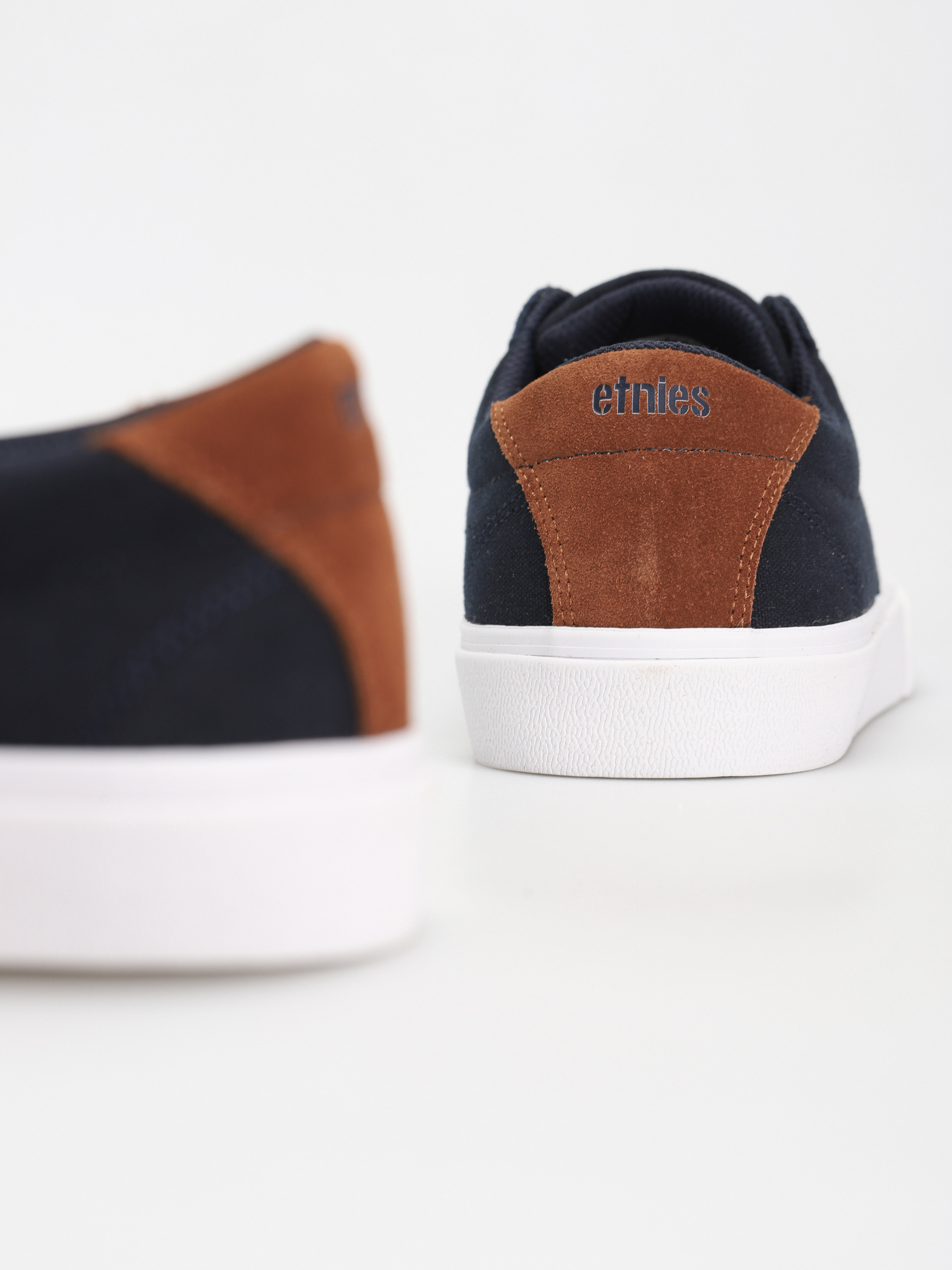 Etnies Singleton Vulc Xlt Shoes (navy/brown/white)