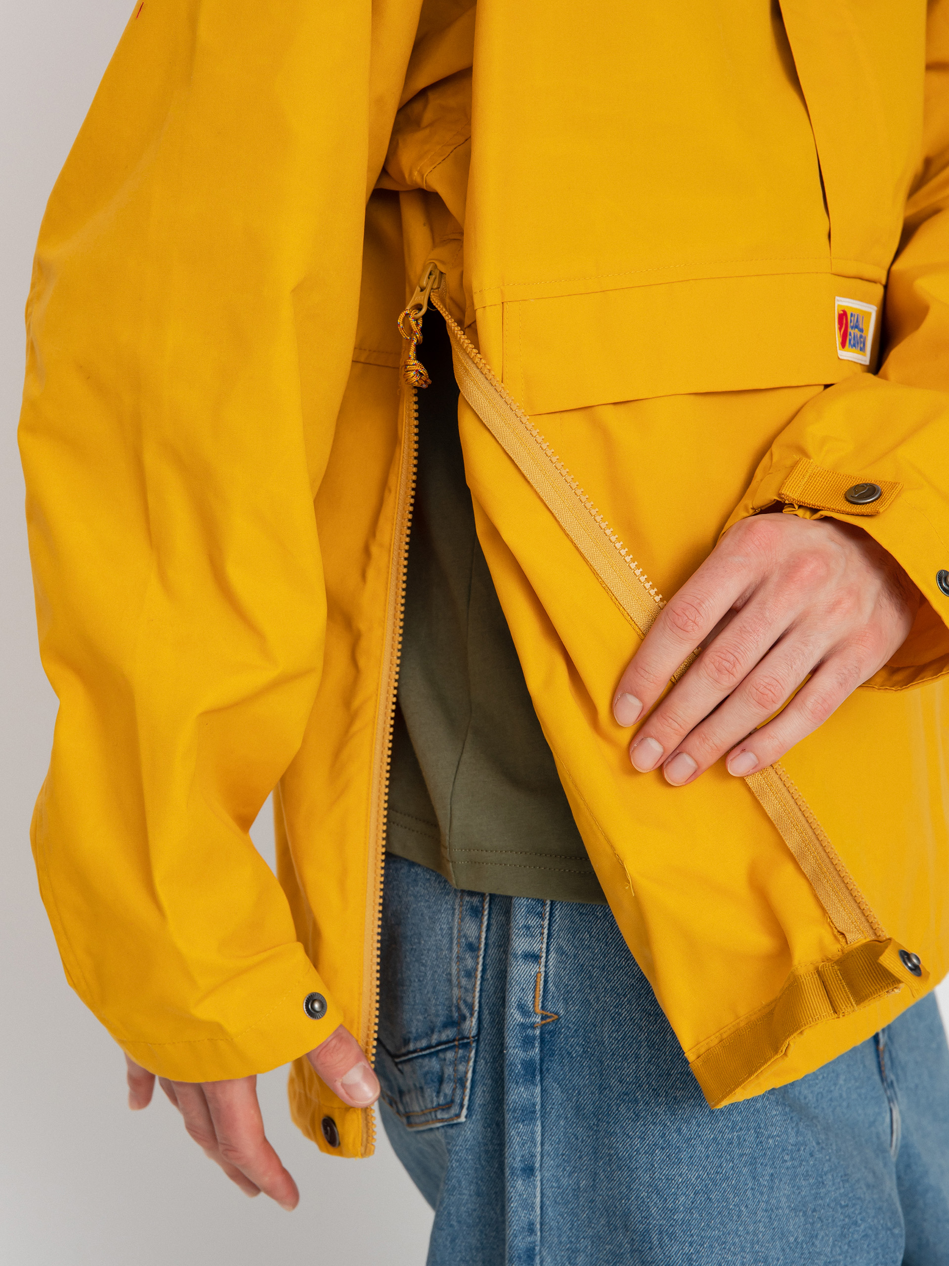 Fjallraven Vardag Anorak Jacket (mustard yellow)