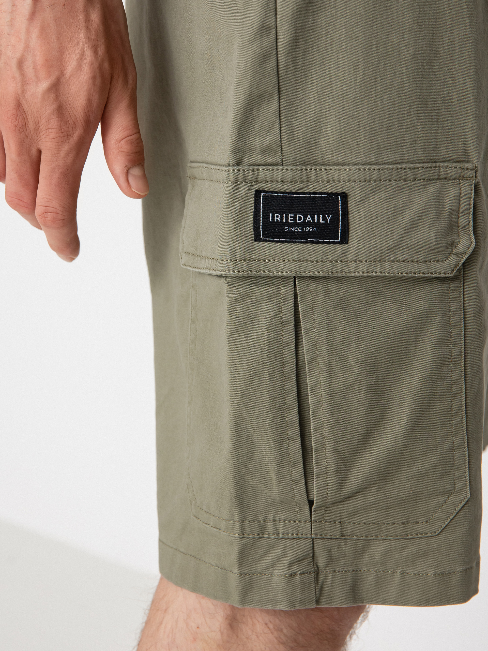 Iriedaily Work N Roll Shorts (light olive)