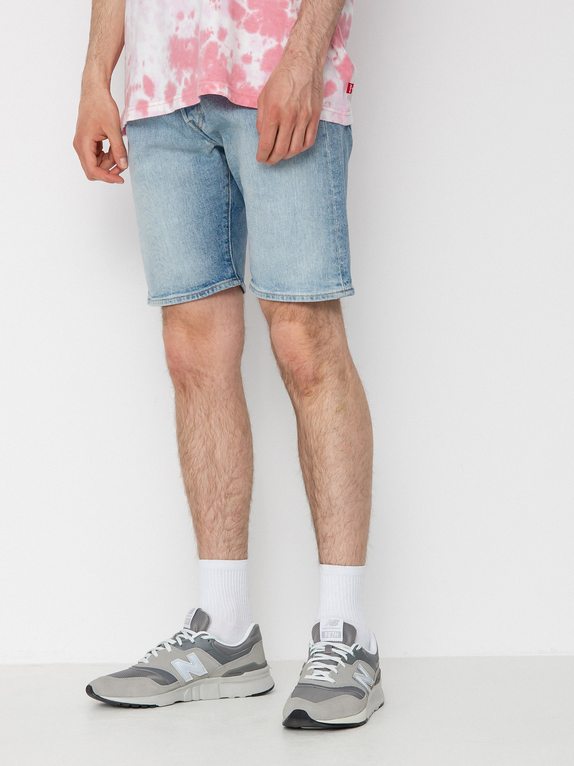 Levi's® 501 Original Shorts (light indigo)