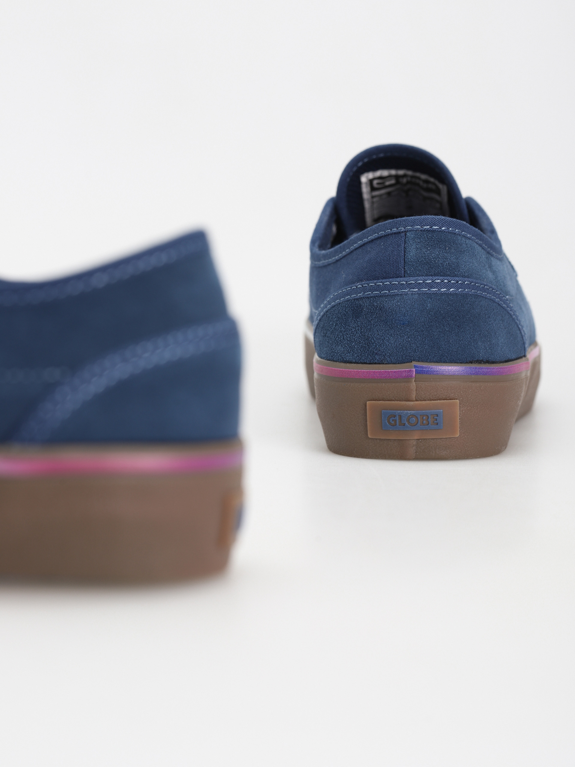 Globe Motley II Shoes (blue/gum)