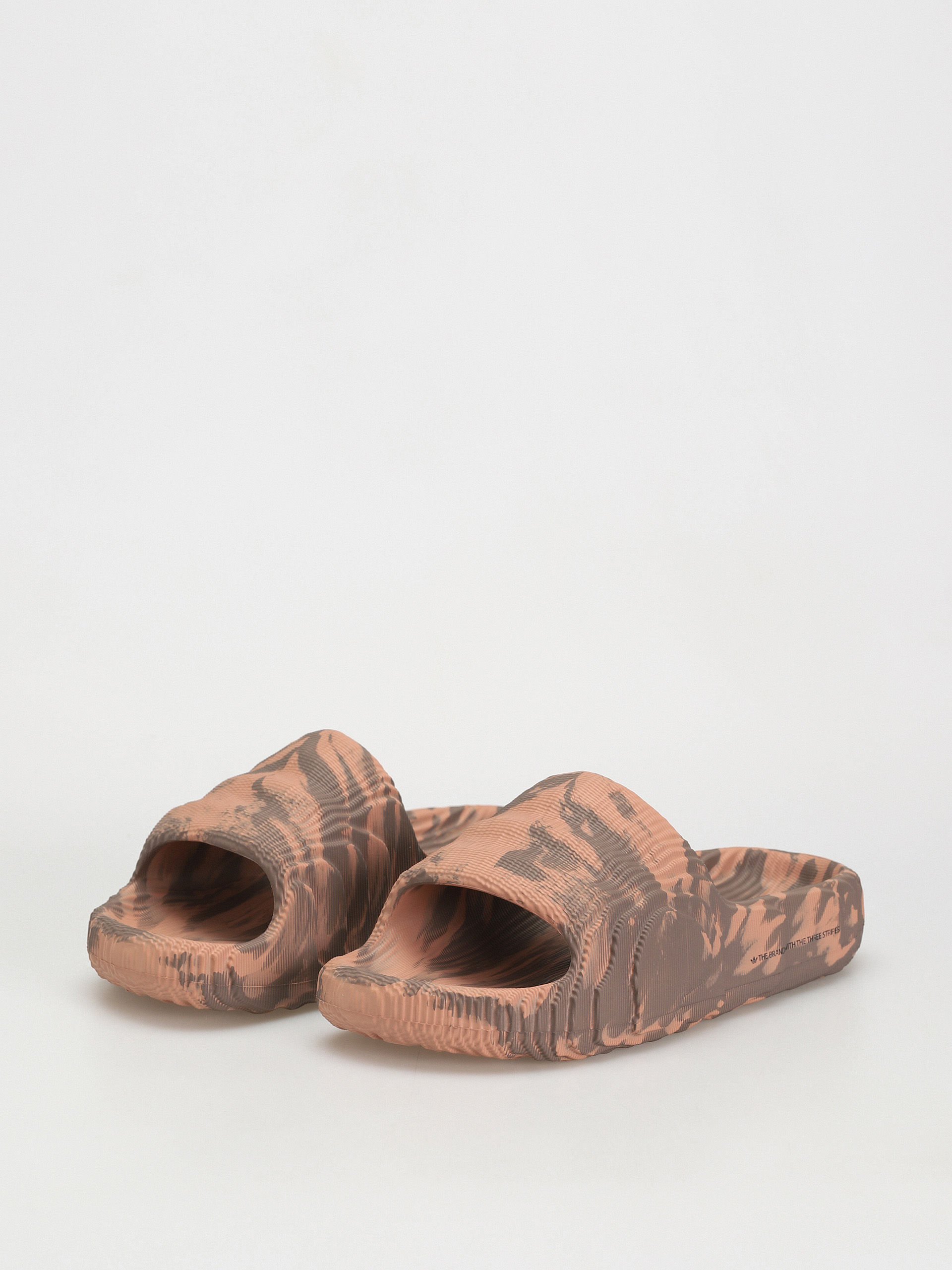 adidas Originals Adilette 22 Flip-flops (clastr/earstr/cblack)