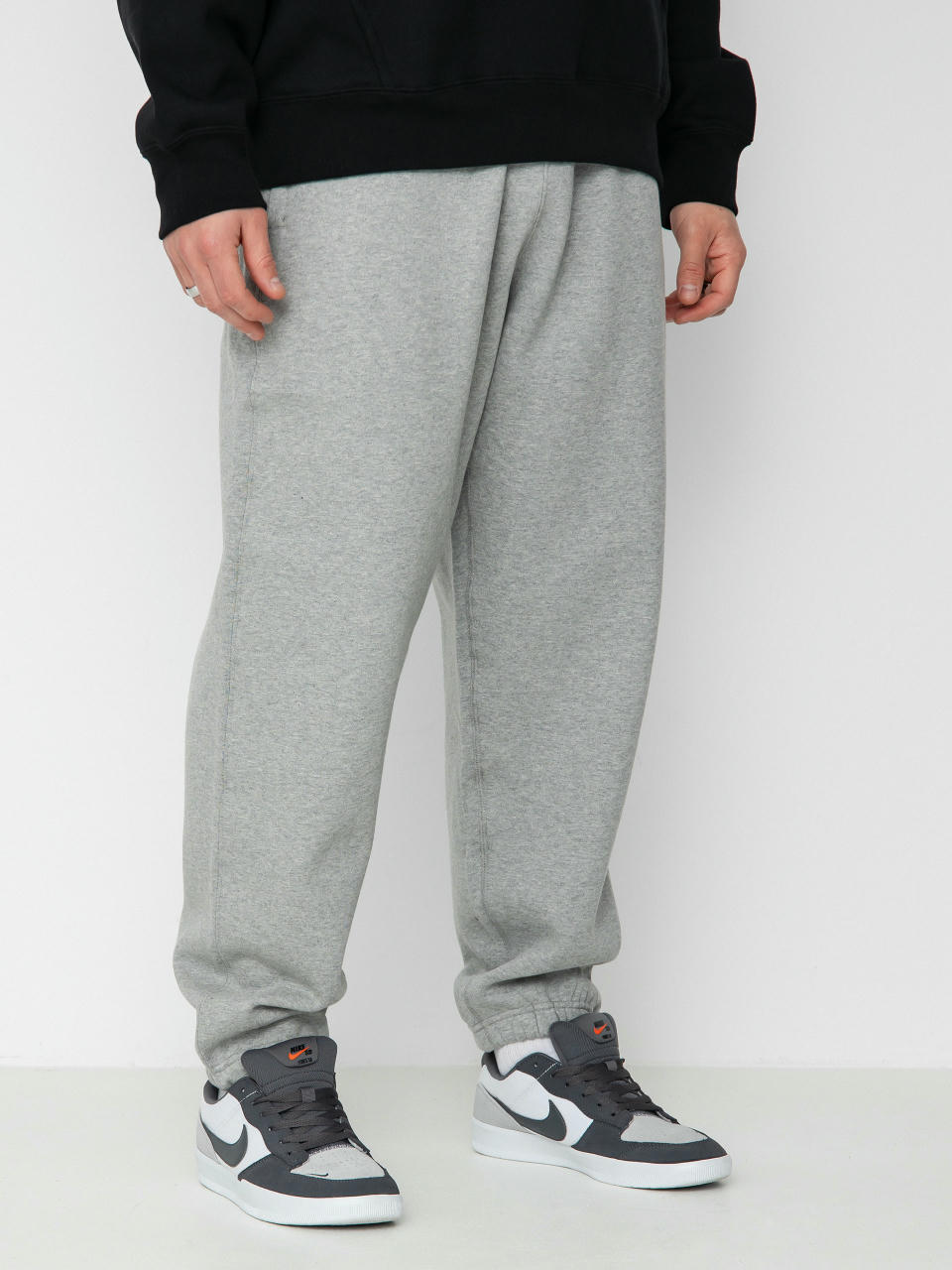 Nike SB Solo Swoosh Pants heather/white)