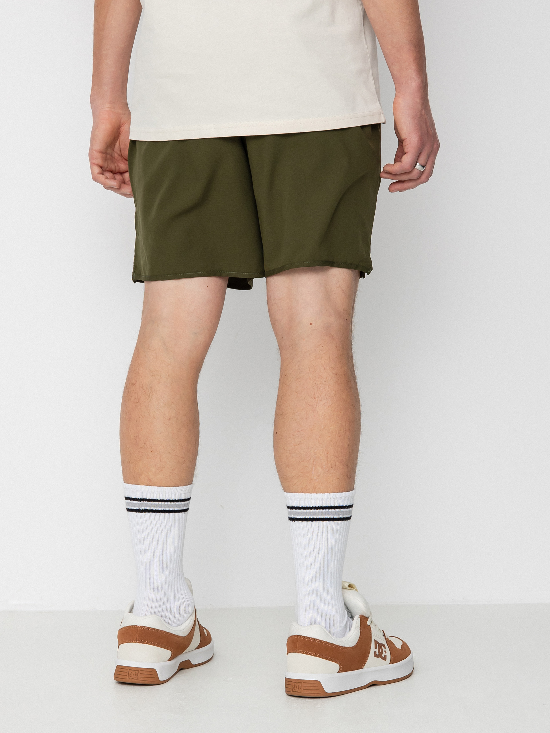 RVCA Yogger IV Shorts (olive)