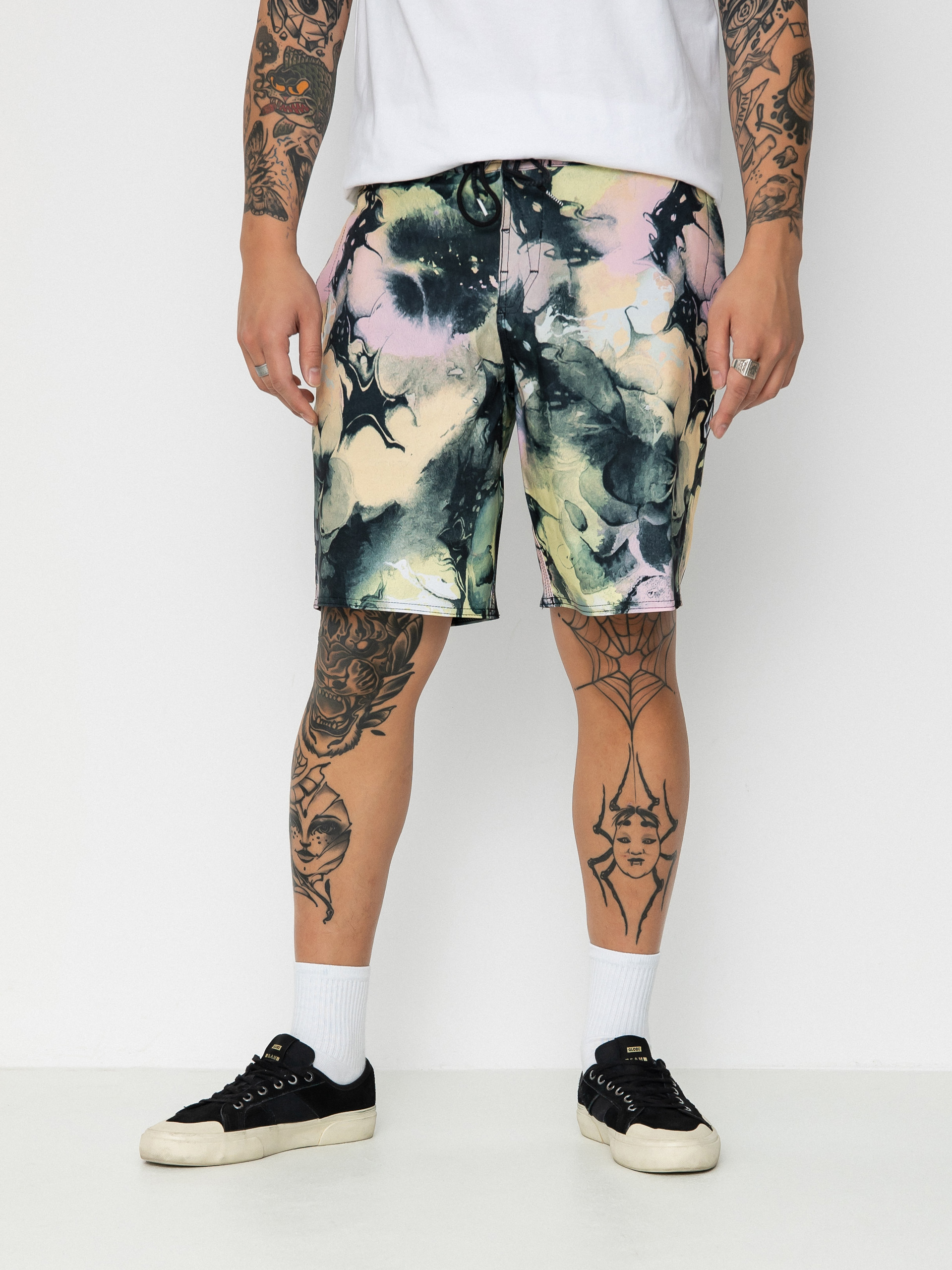 Volcom Skulli Wash Stoney 19 Boardshorts (dawn yellow)