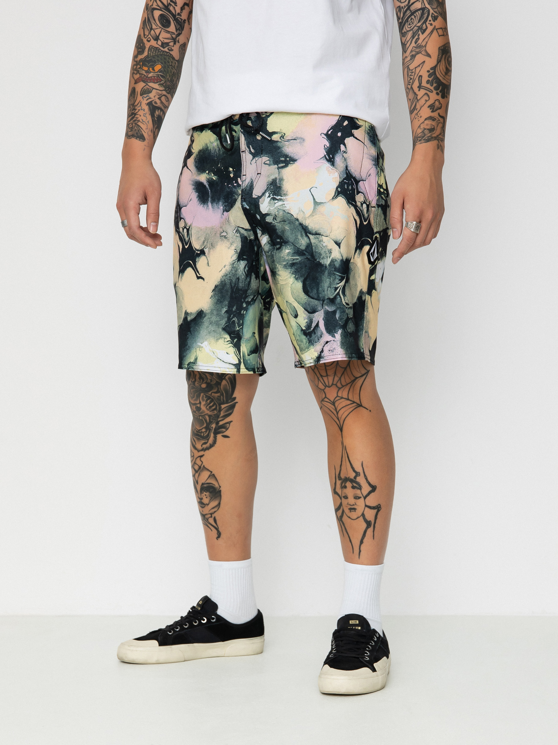 Volcom Skulli Wash Stoney 19 Boardshorts (dawn yellow)