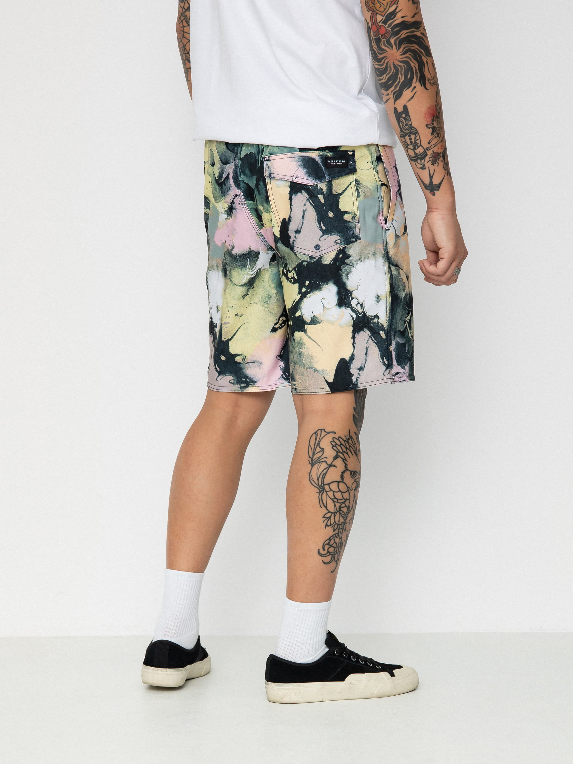 Volcom Skulli Wash Stoney 19 Boardshorts (dawn yellow)