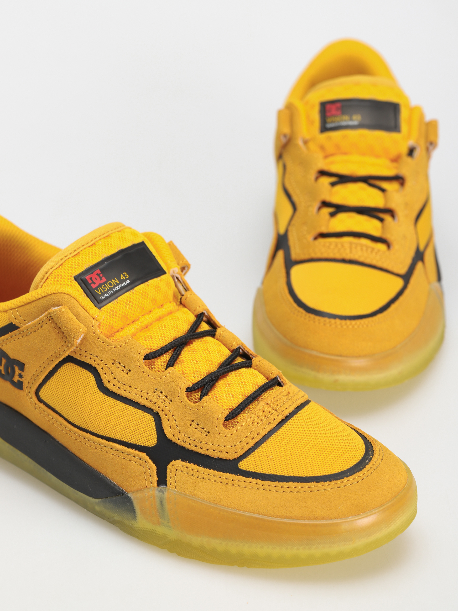 DC Metric Shoes (gold/black)