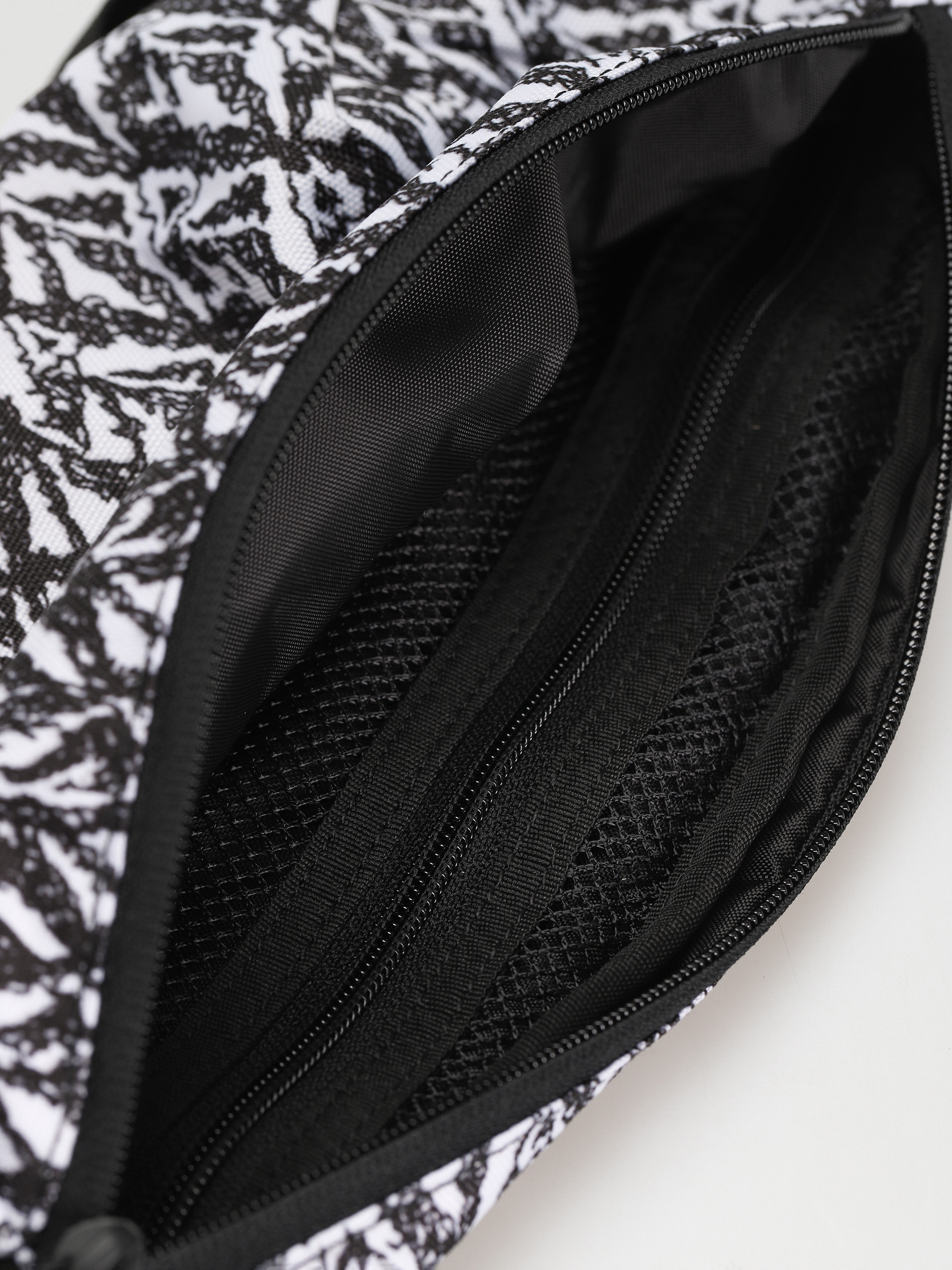 Volcom Fa J Hager Waist Pack Bag (white)