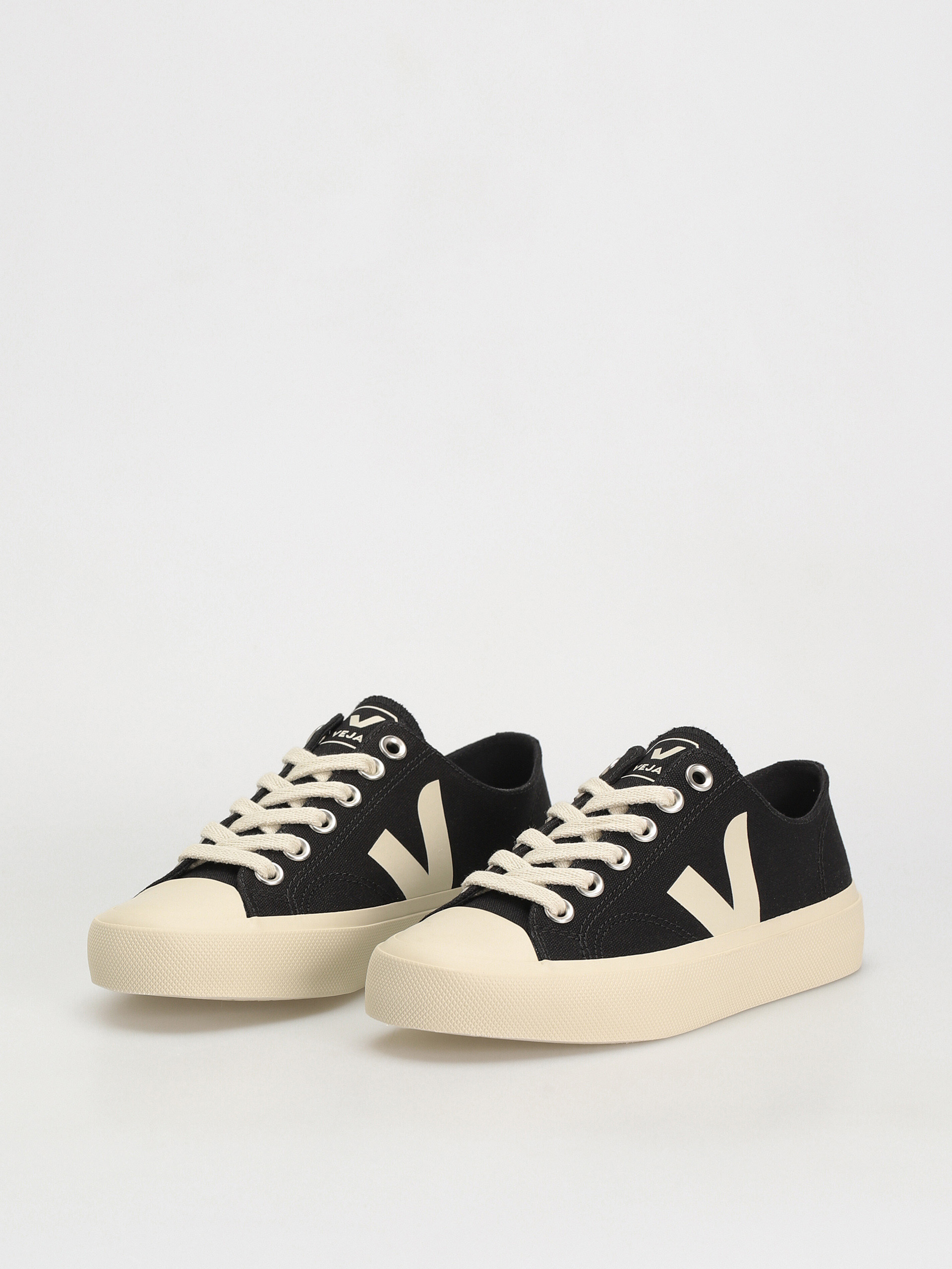 Veja Wata II Low Shoes Wmn (black pierre)