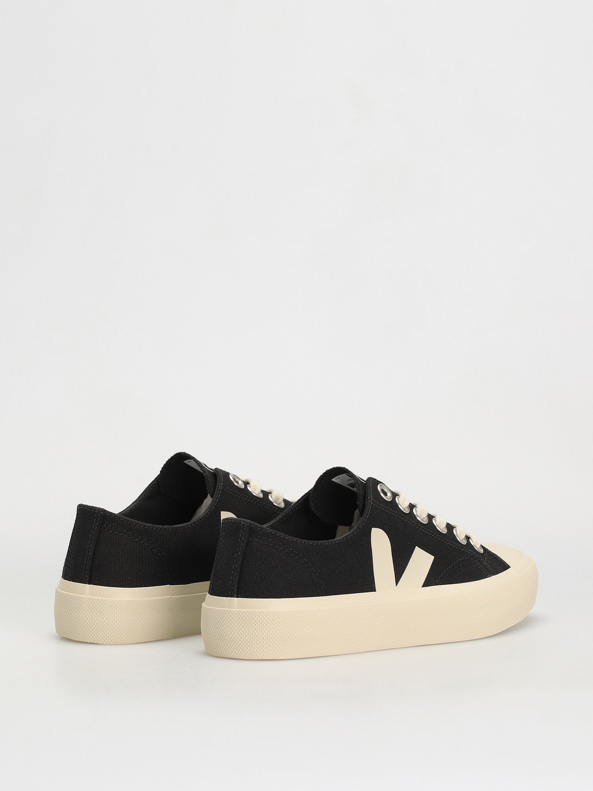 Veja Wata II Low Schuhe Wmn (black pierre)
