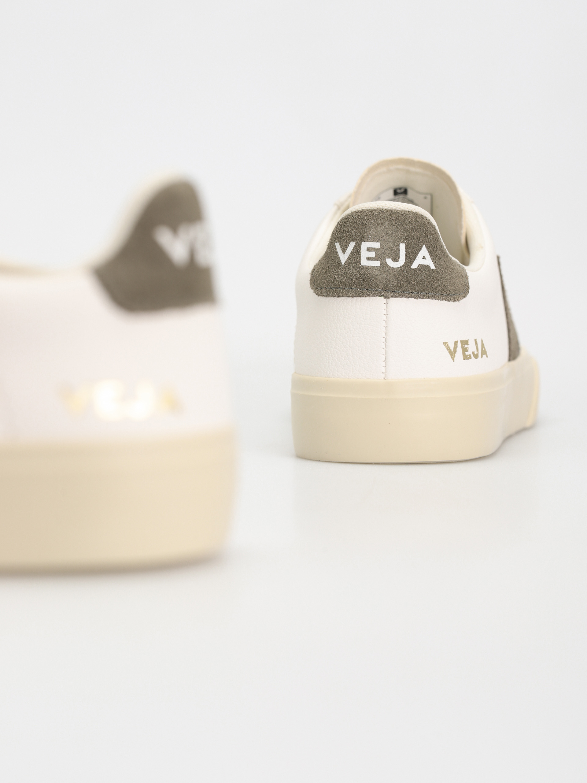 Veja Campo Shoes Wmn (extra white khaki)