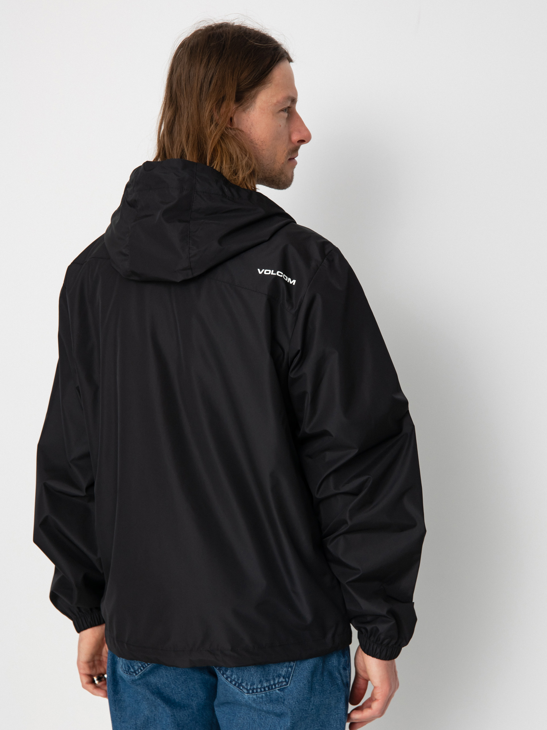 Volcom ブラック フード付きジャケット VOLCOM（ボルコム）の「ボルコム A1731900 フード付きジャケット