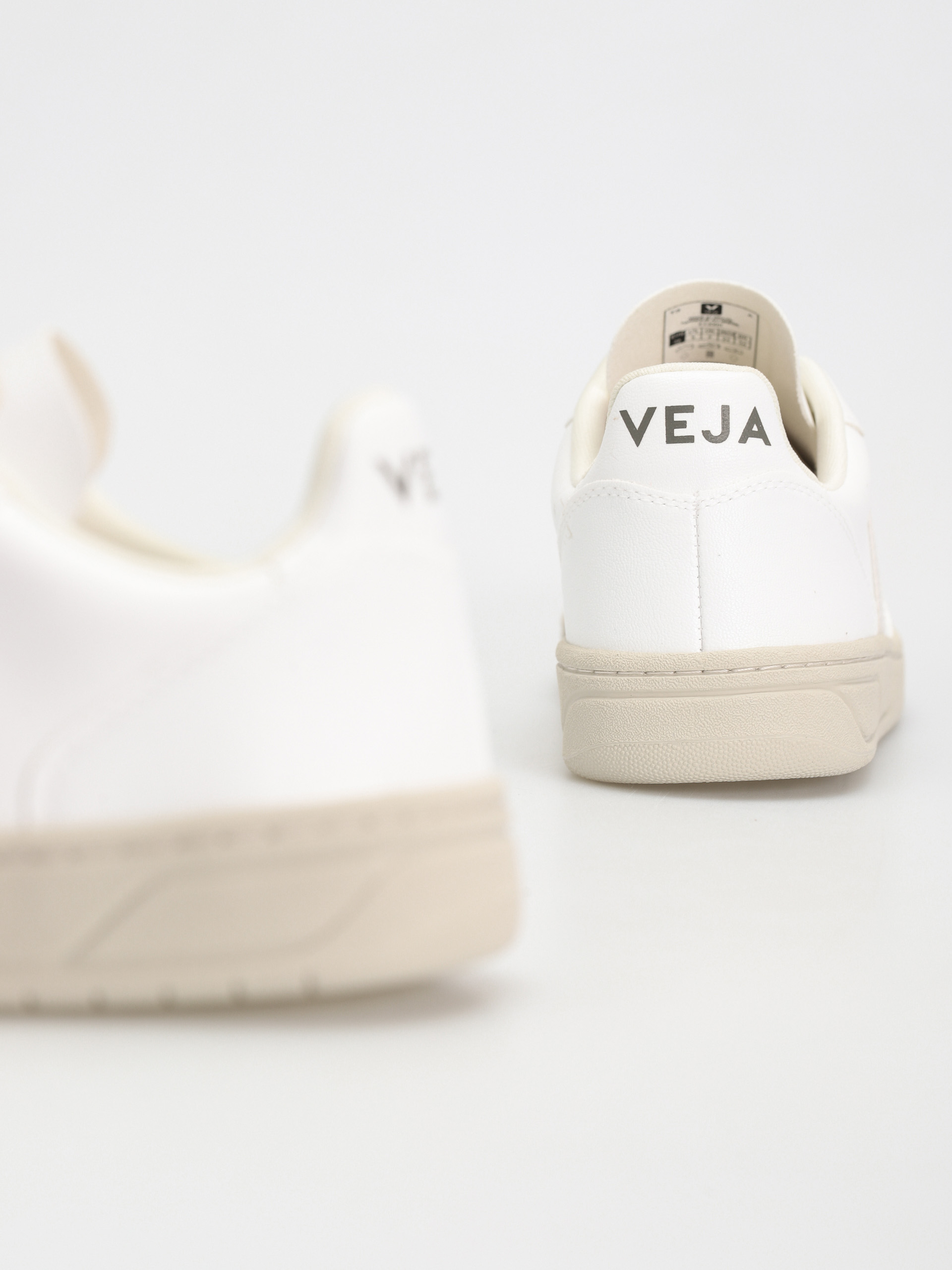 Veja V-10 Shoes Wmn (full white)