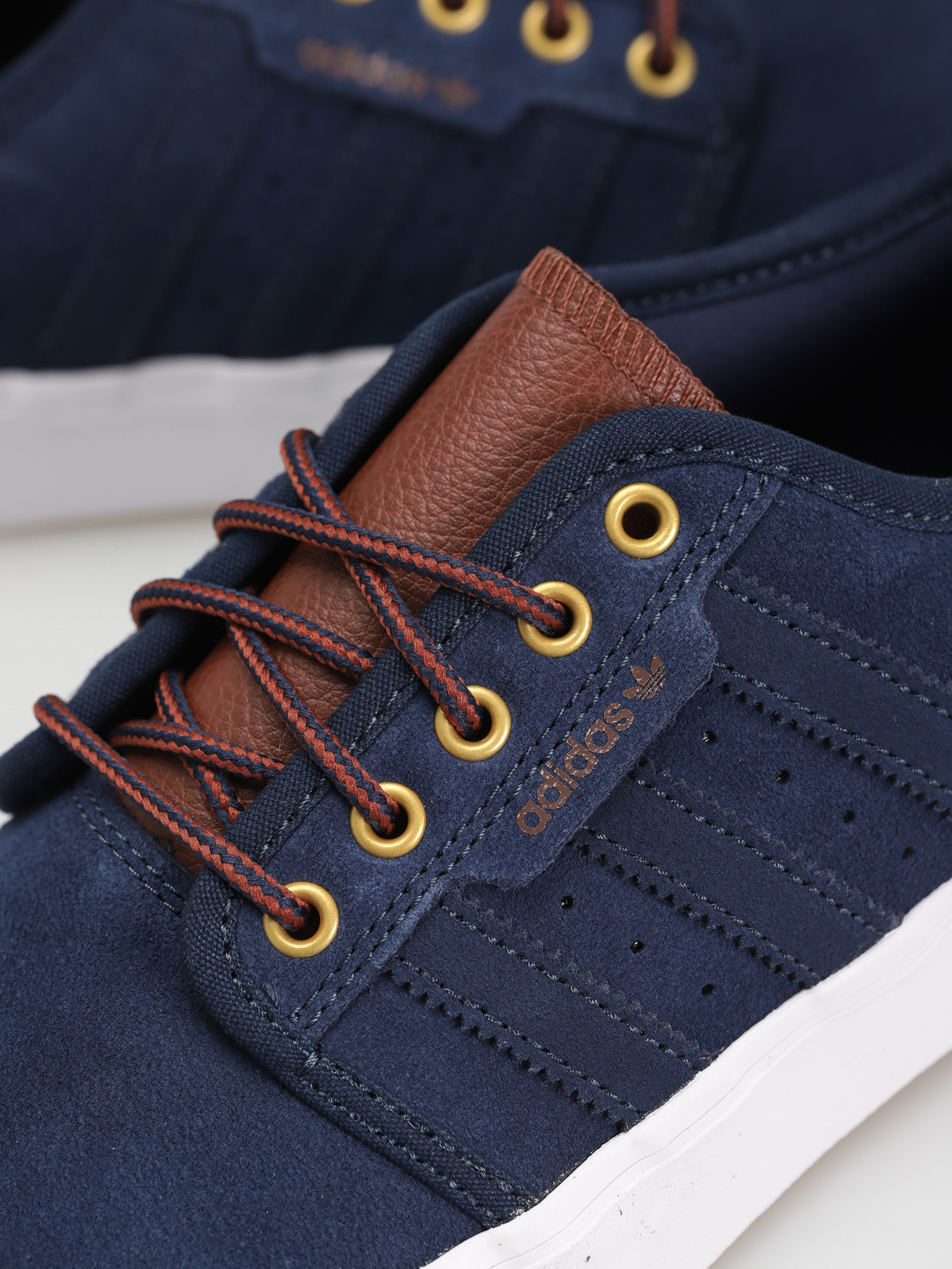 adidas Seeley XT Shoes (supcol/supcol/supcol)