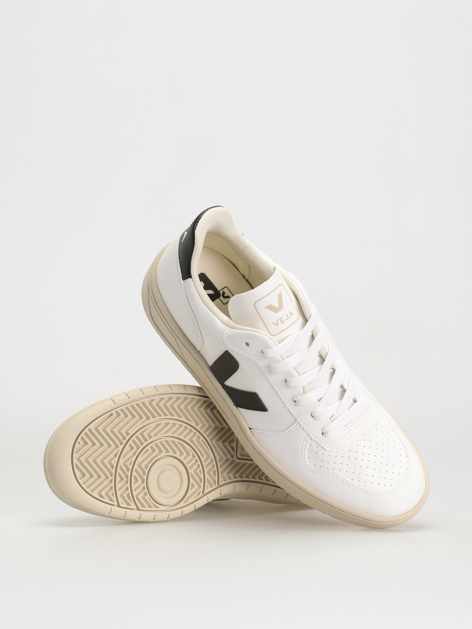 Veja V-10 Shoes white (white black)