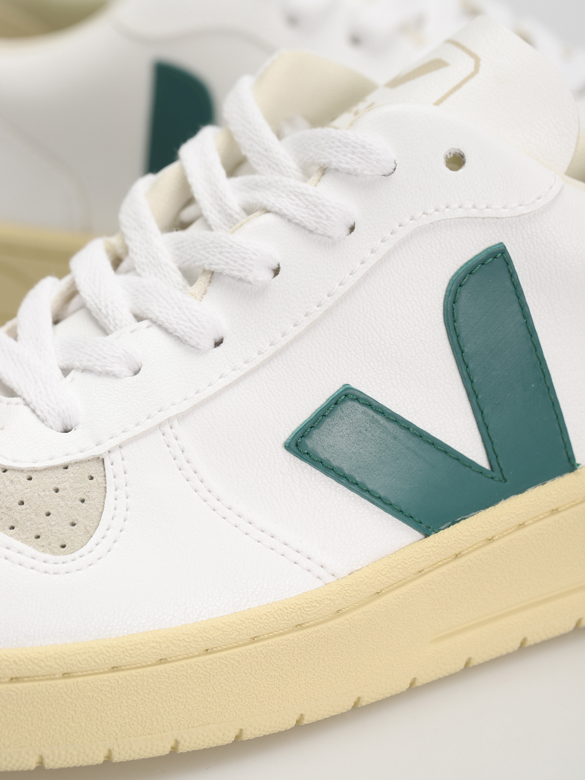 Veja V-10 Schuhe (white brittany)