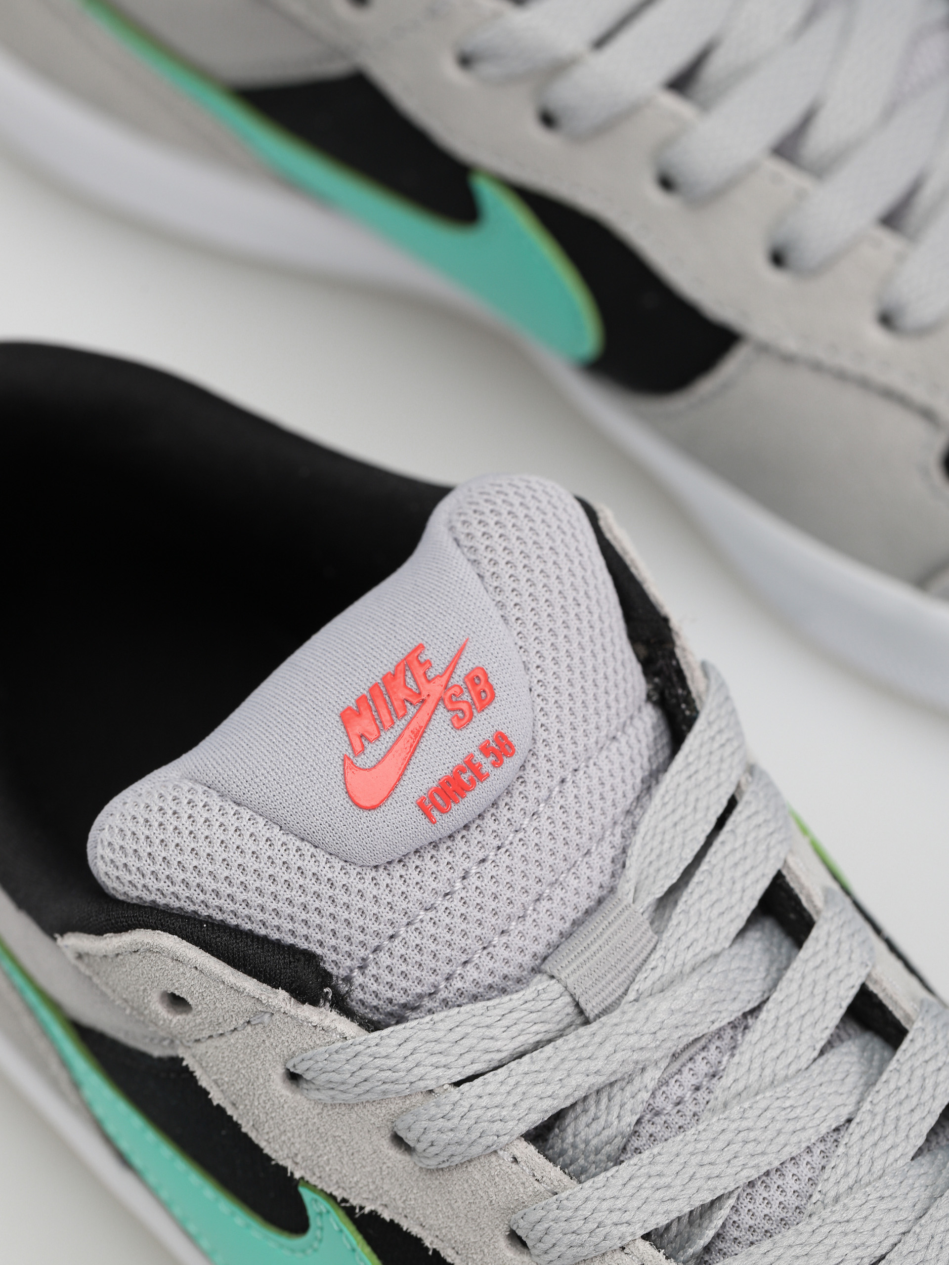 Nike SB Force 58 Shoes (wolf grey/light menta black wolf grey)