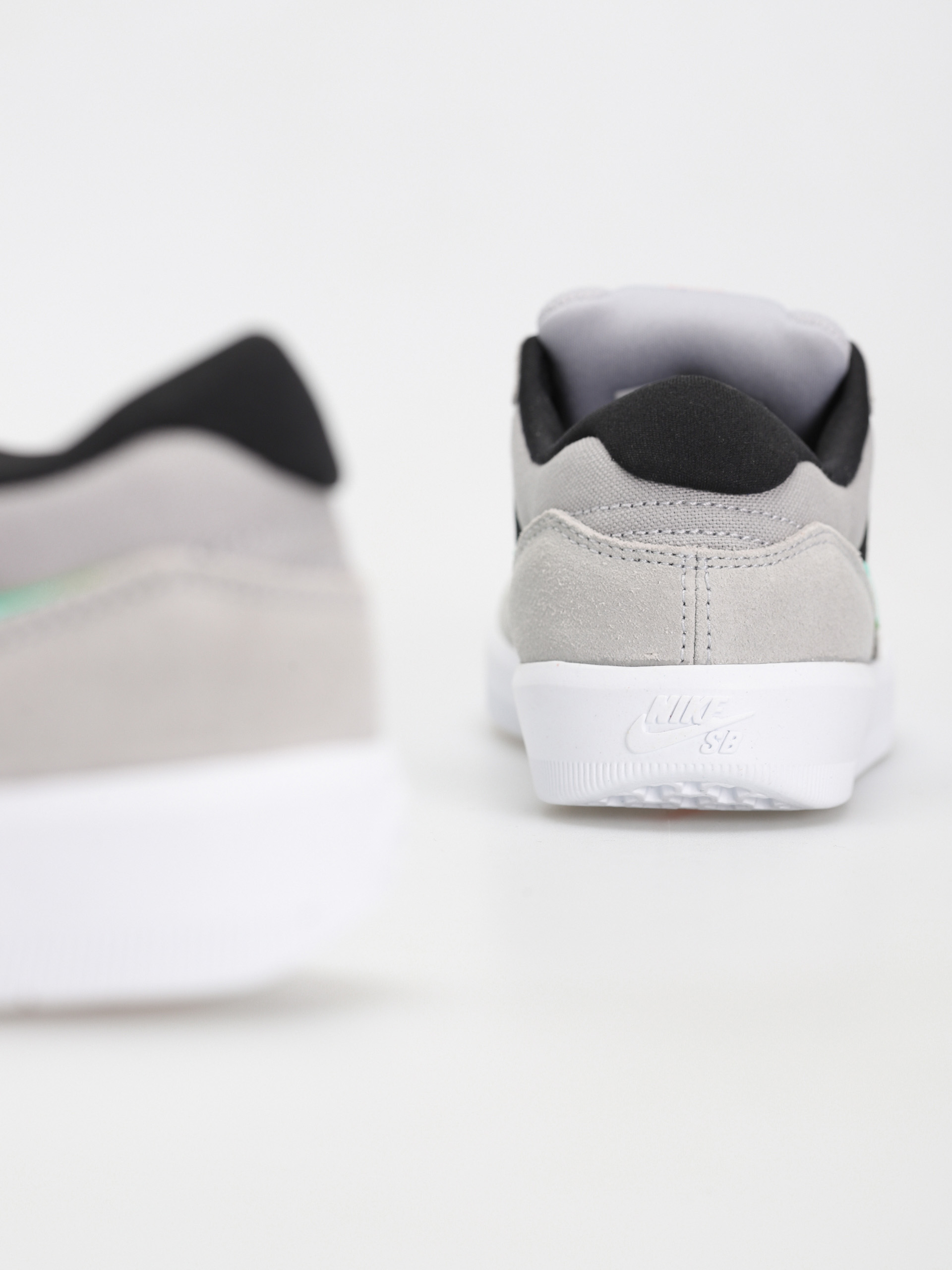 Nike SB Force 58 Shoes (wolf grey/light menta black wolf grey)