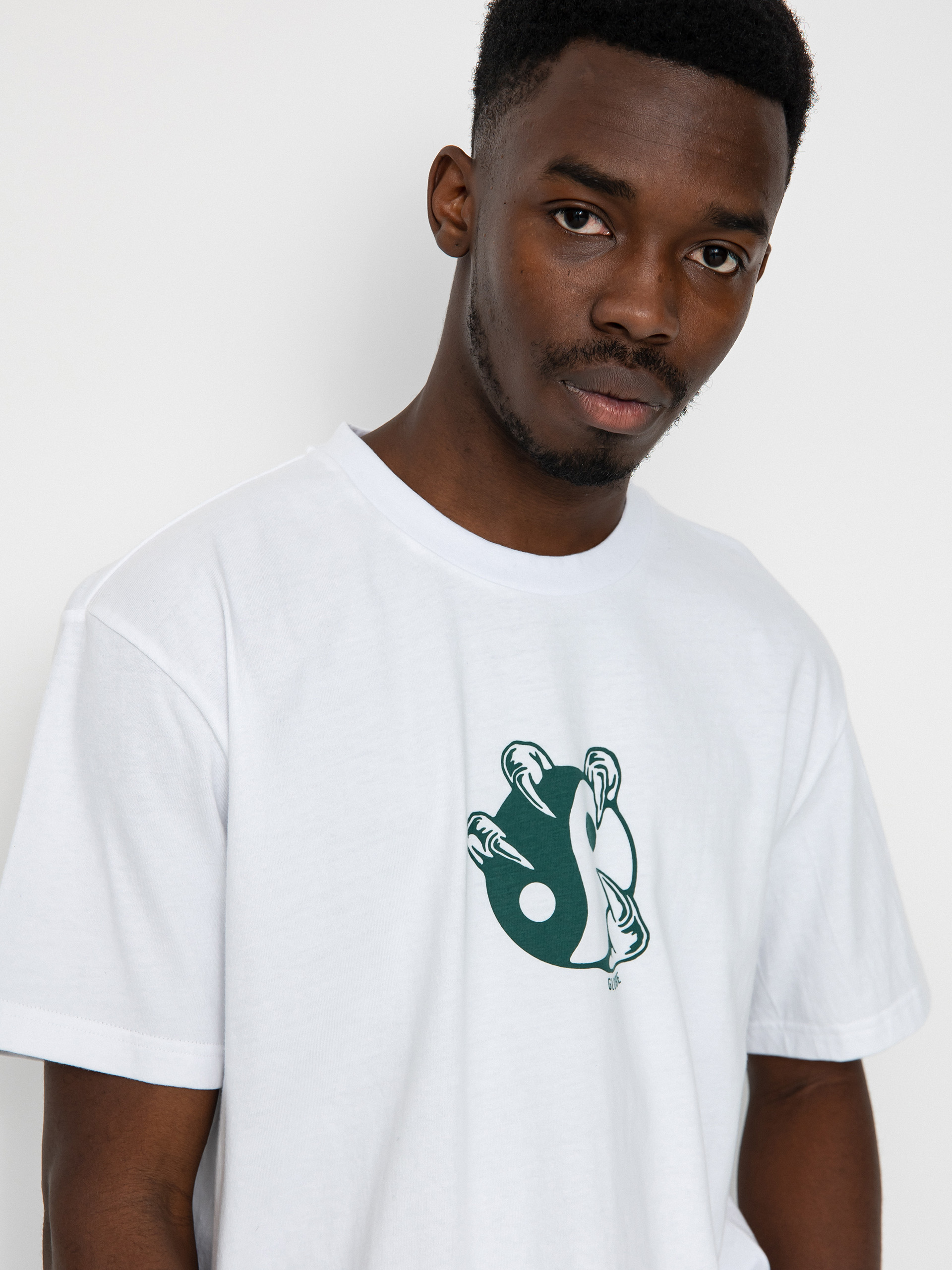 Globe Unbalanced T-shirt (white)