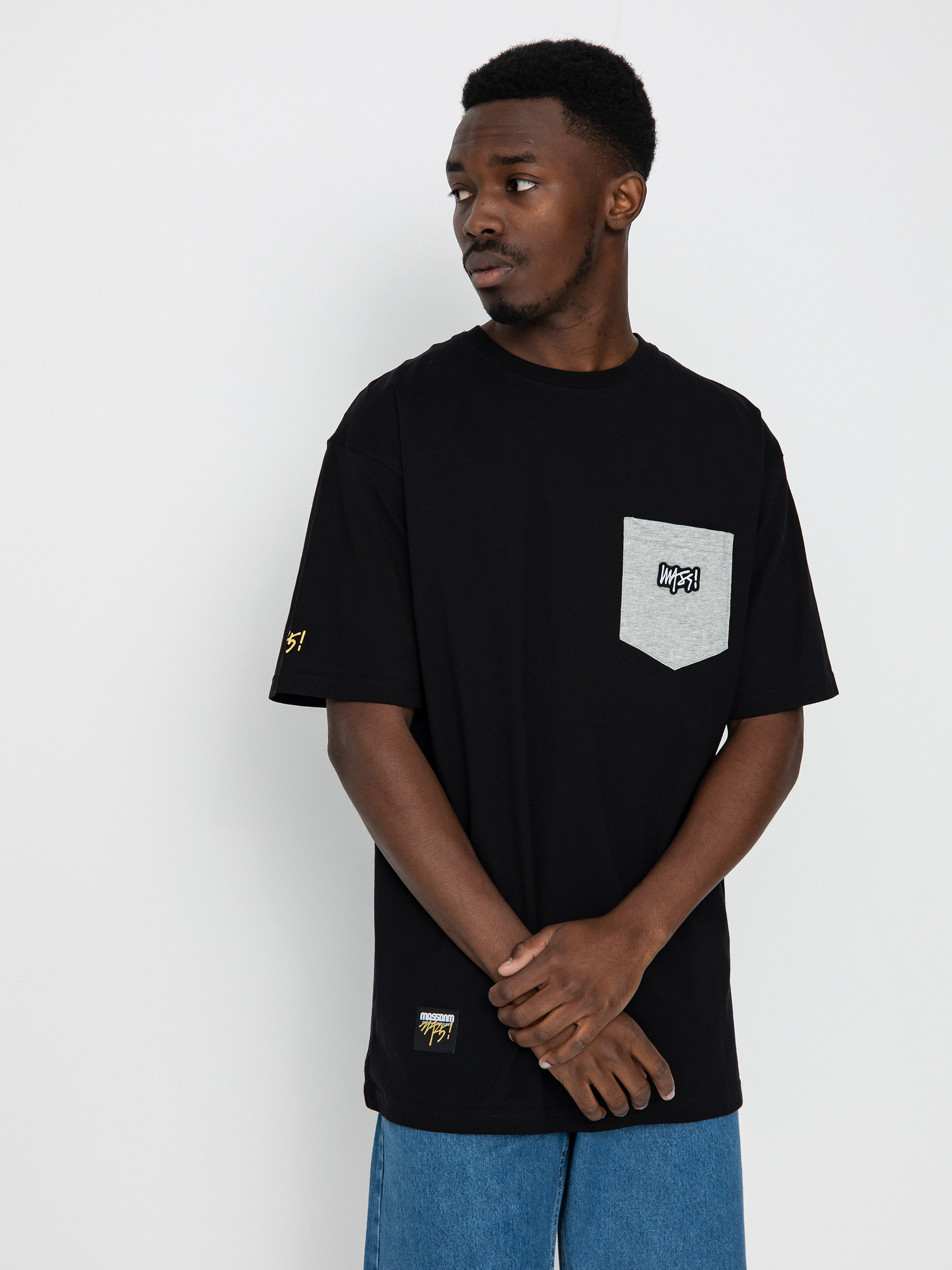 MassDnm Signature Patch Pocket T-shirt (black)