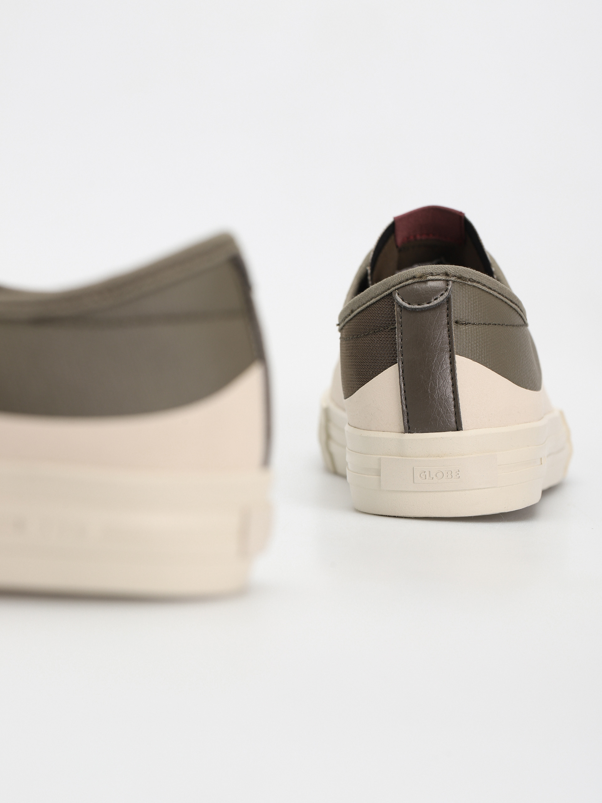 Globe Gillette Schuhe (olive cream)