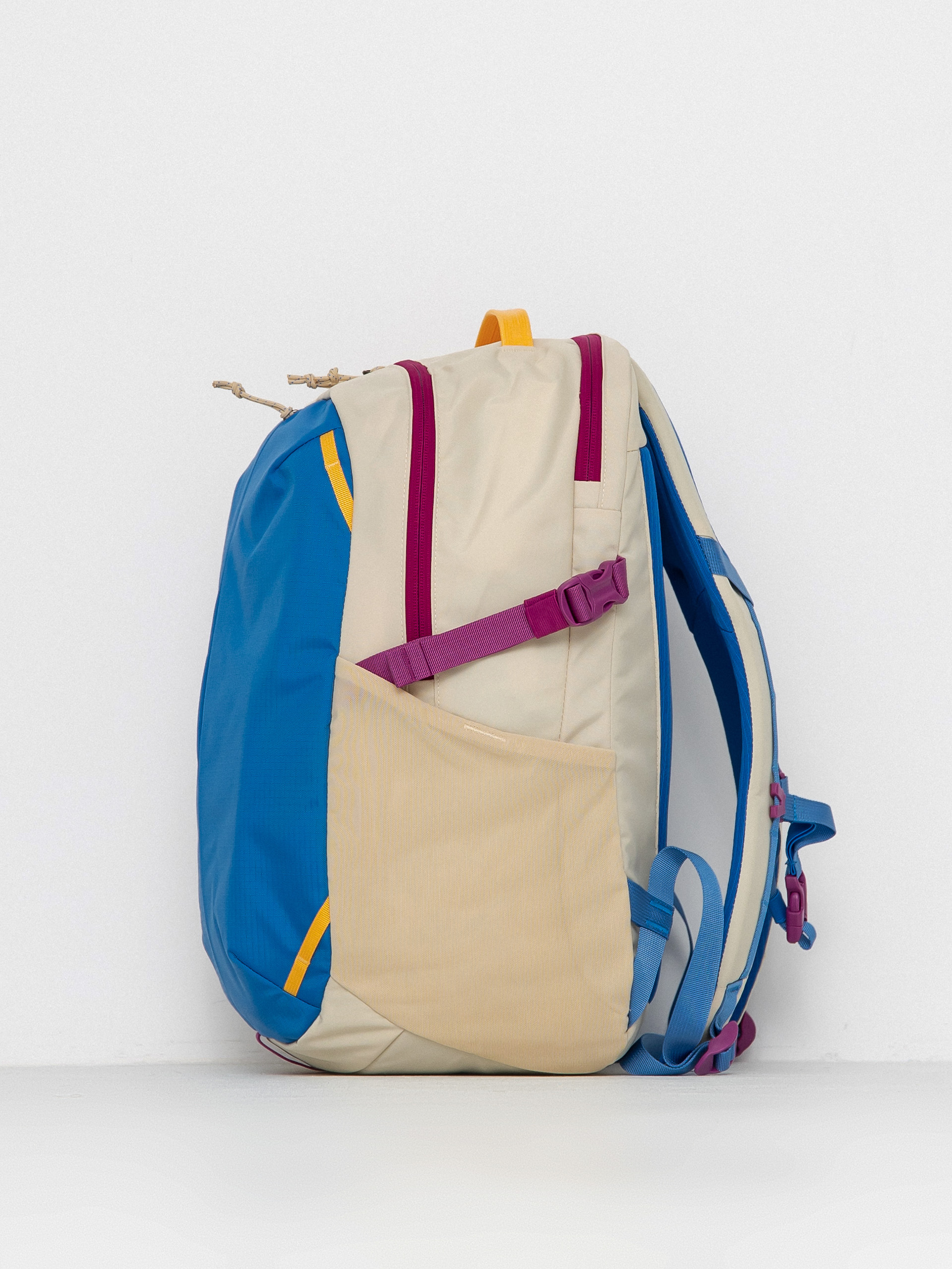 Patagonia Refugio Day Pack 26L Backpack (husk tan)