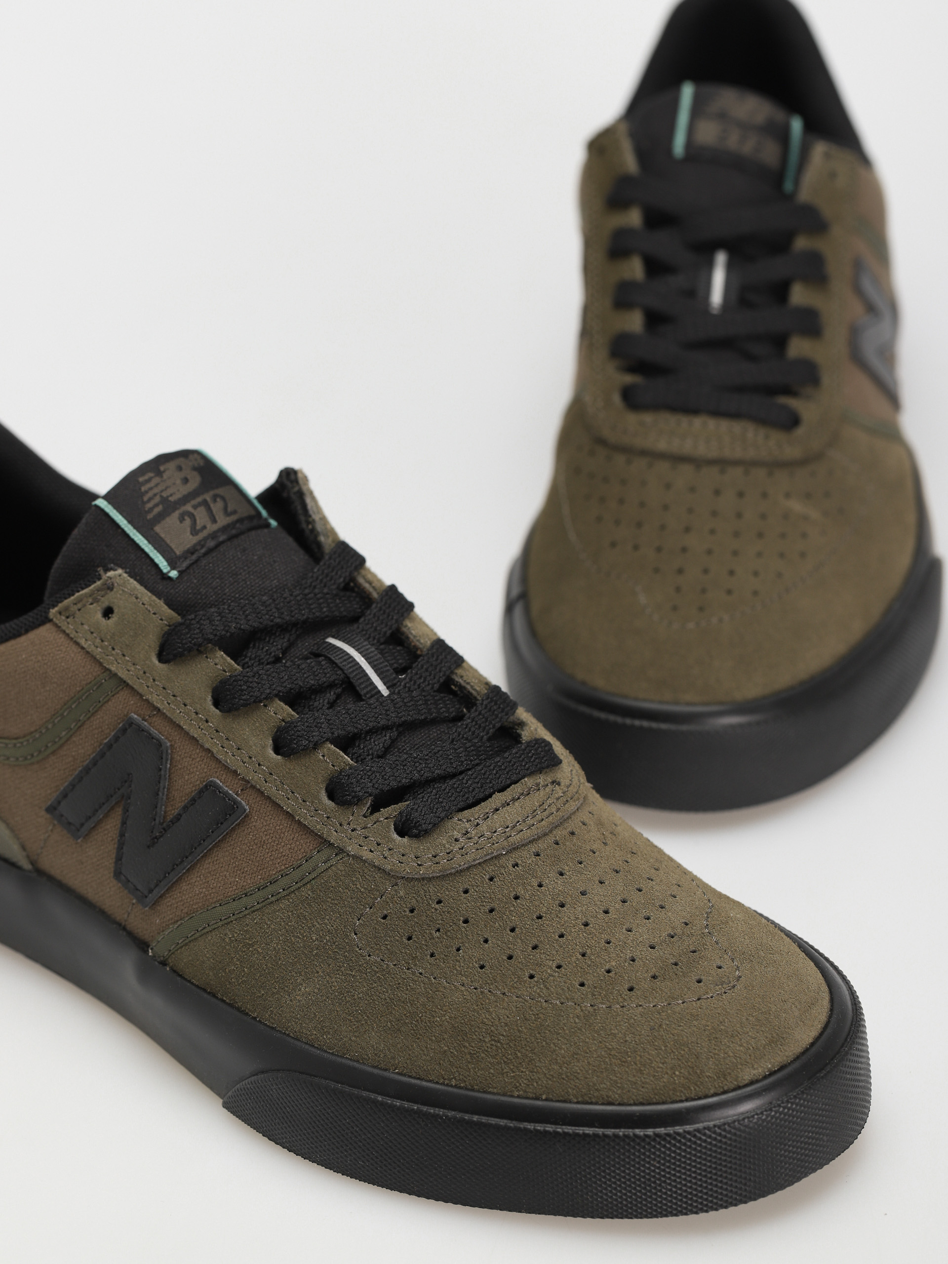 New Balance 272 Shoes (olive)