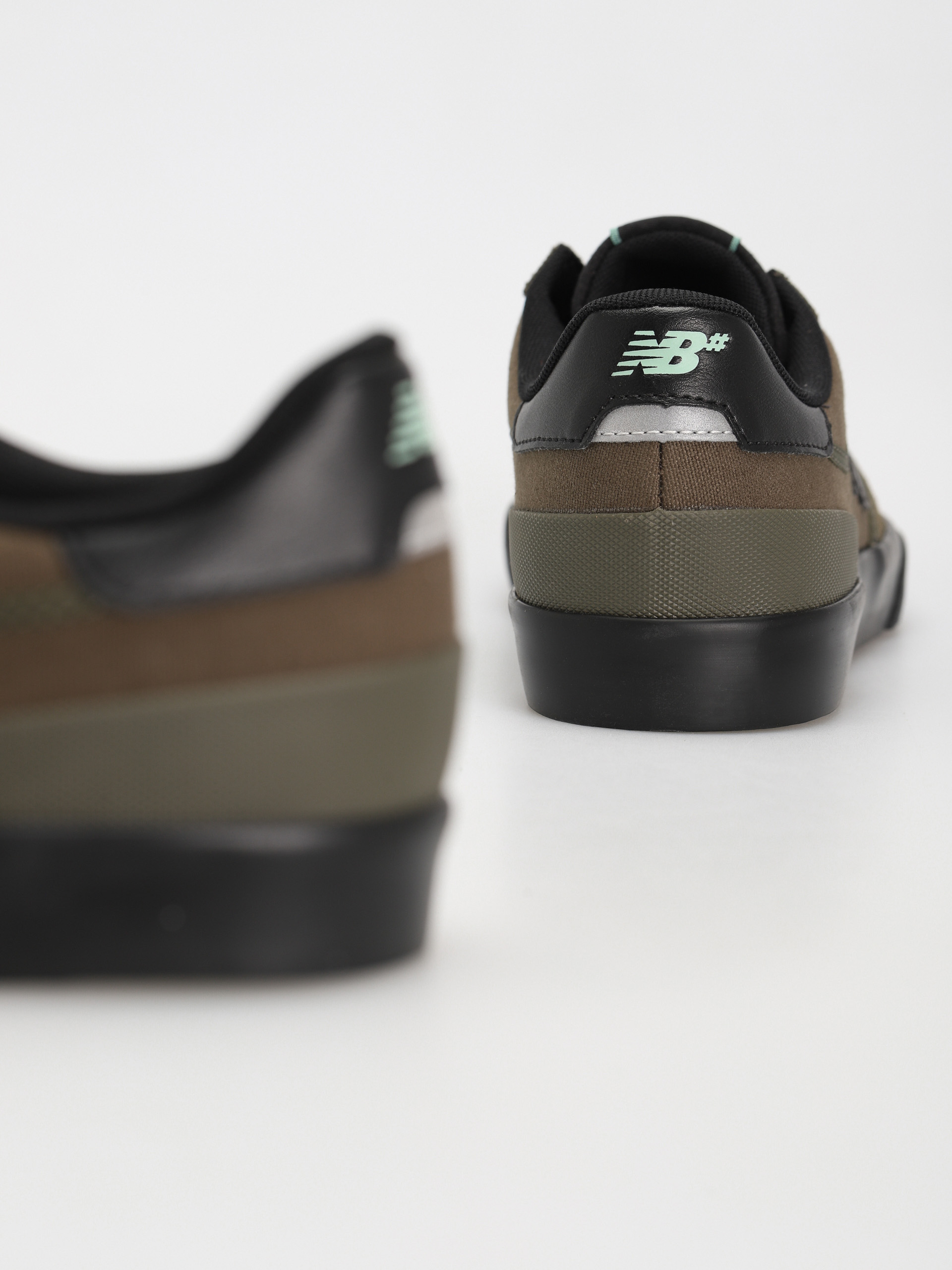 New Balance 272 Shoes (olive)