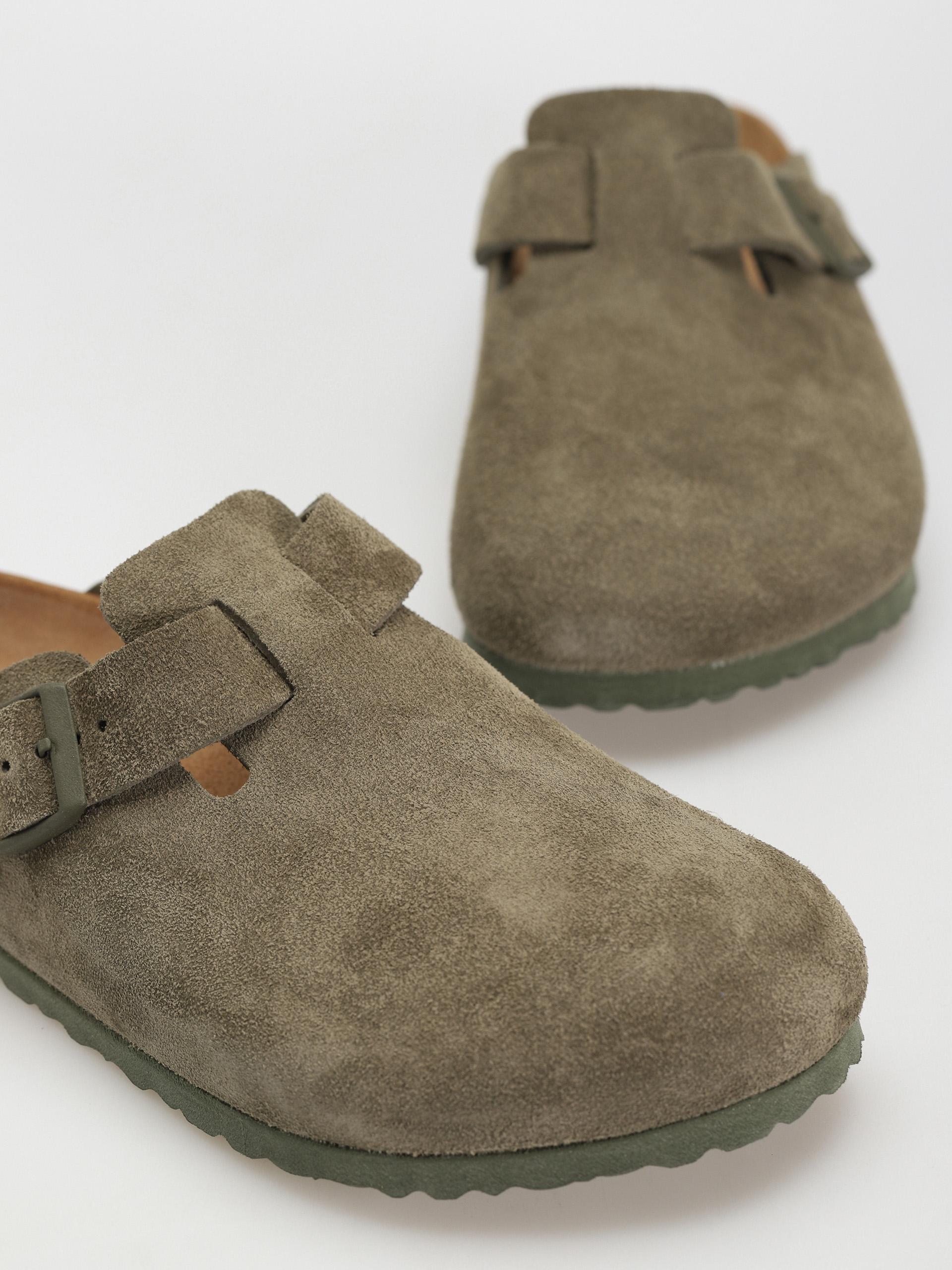 Birkenstock Boston Suede Regular Pantoletten (modern suede thyme)