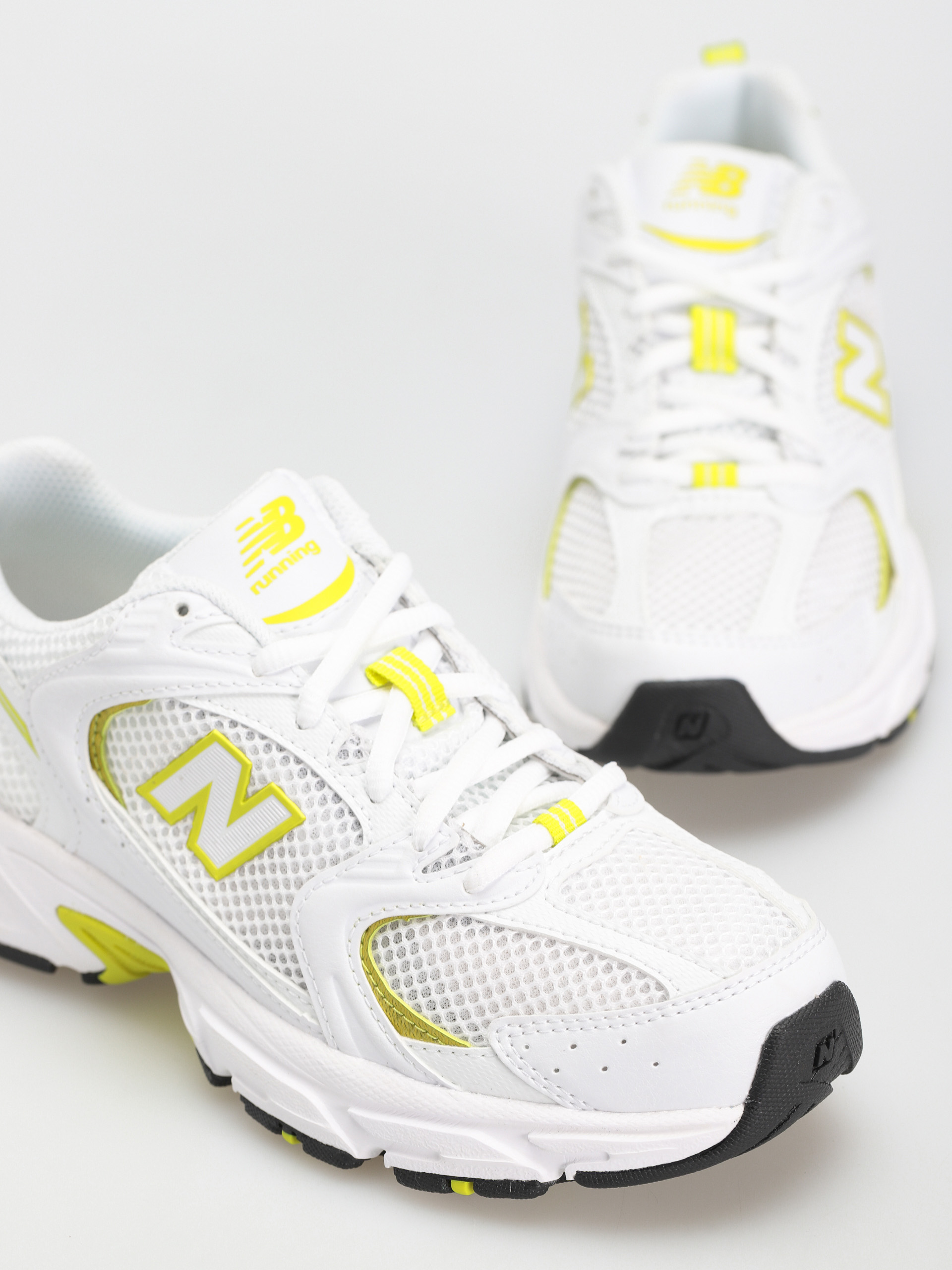 New Balance 530 Shoes (white yellow)