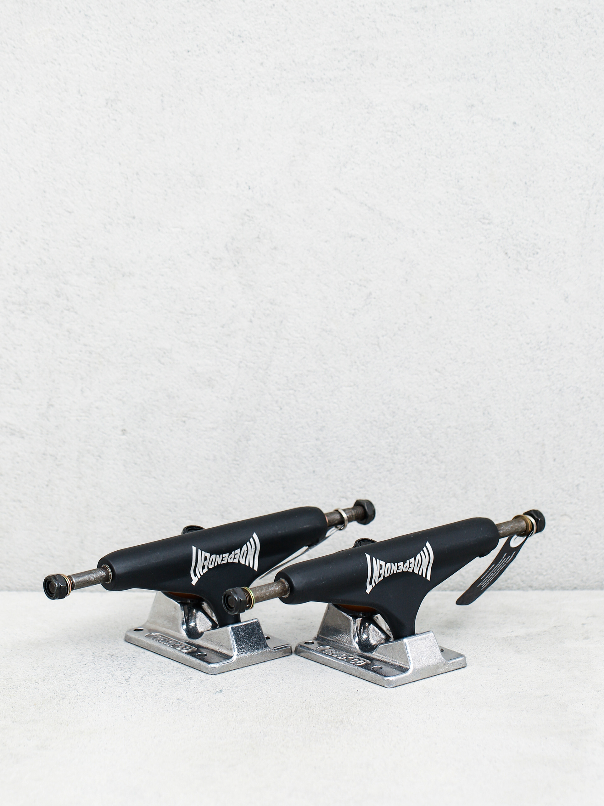 Independent Pro Mason Silva Trucks (black/silver)