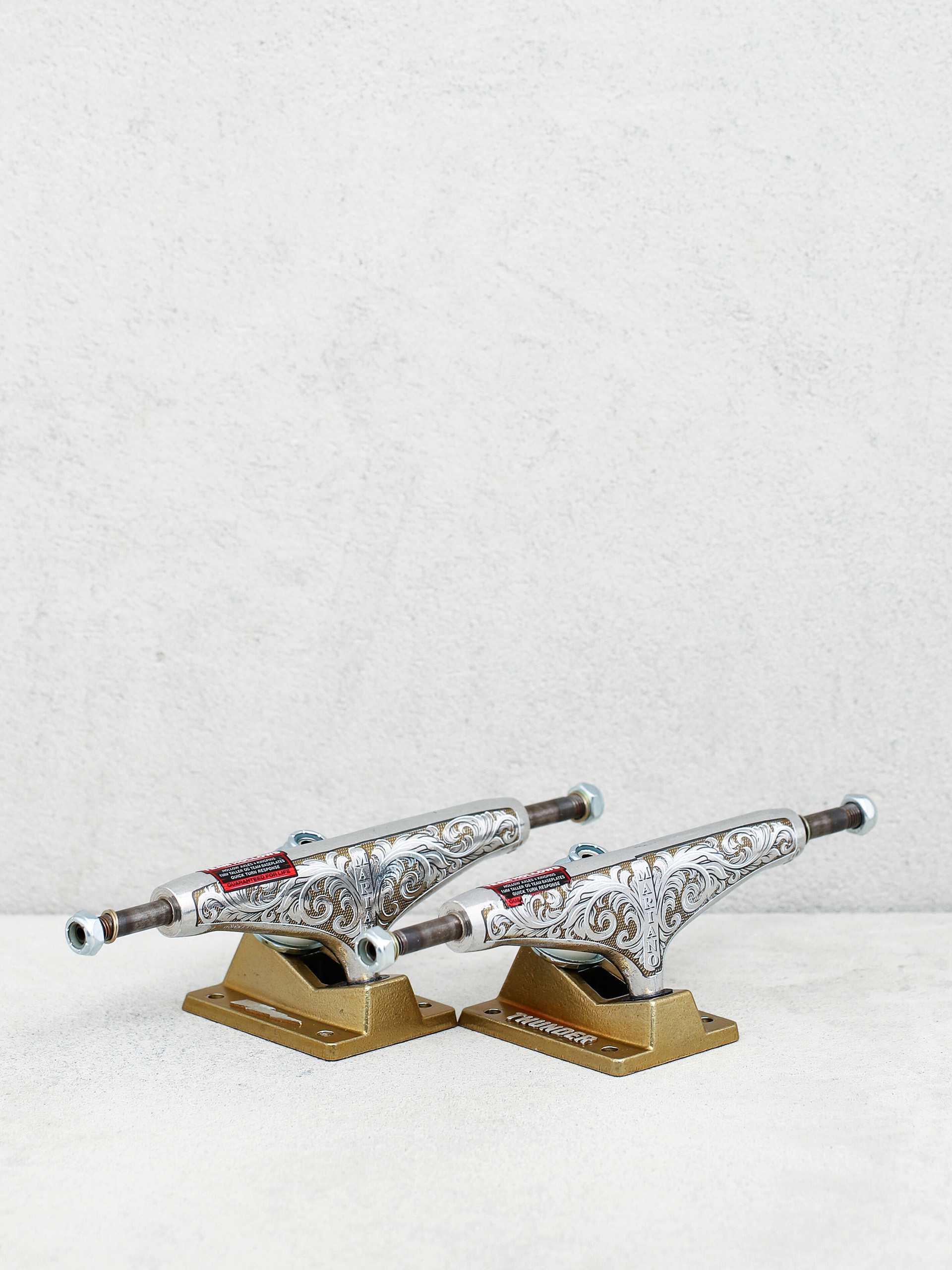 Thunder Mariano Cust Team Hollows Trucks (polished/gold)