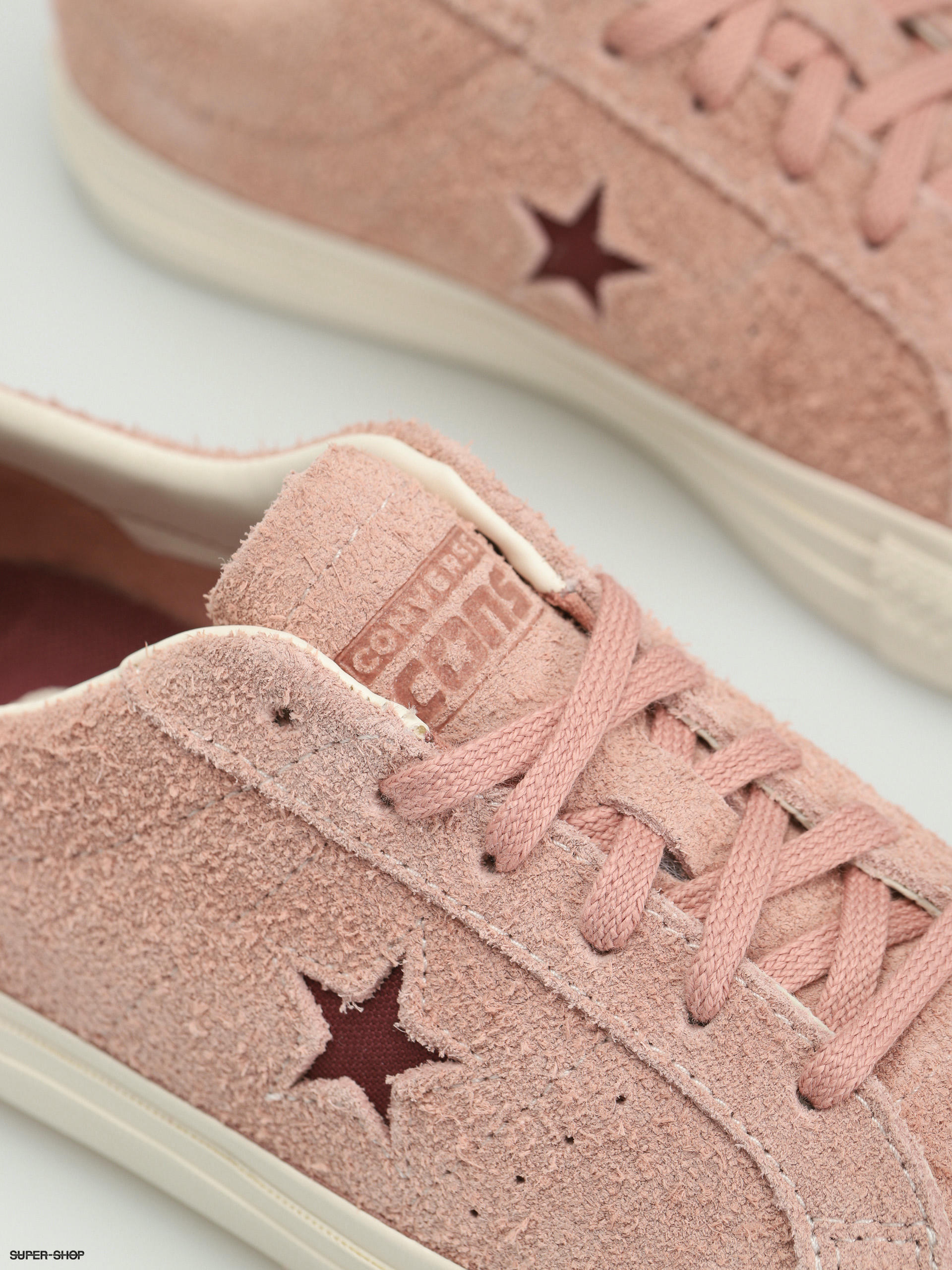 Converse one star sales pink suede trainers