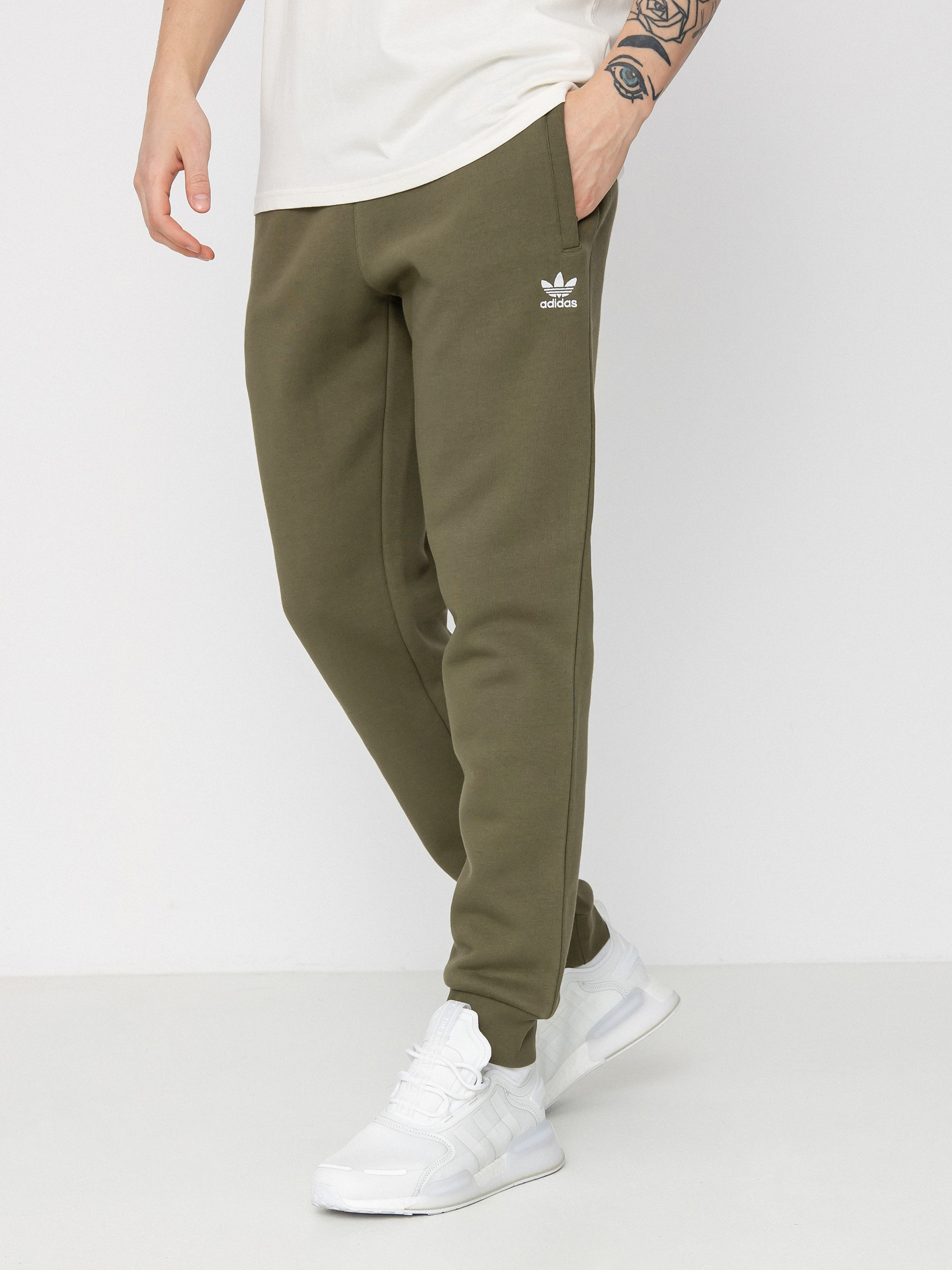 adidas Originals Essentials Pants (olistr)