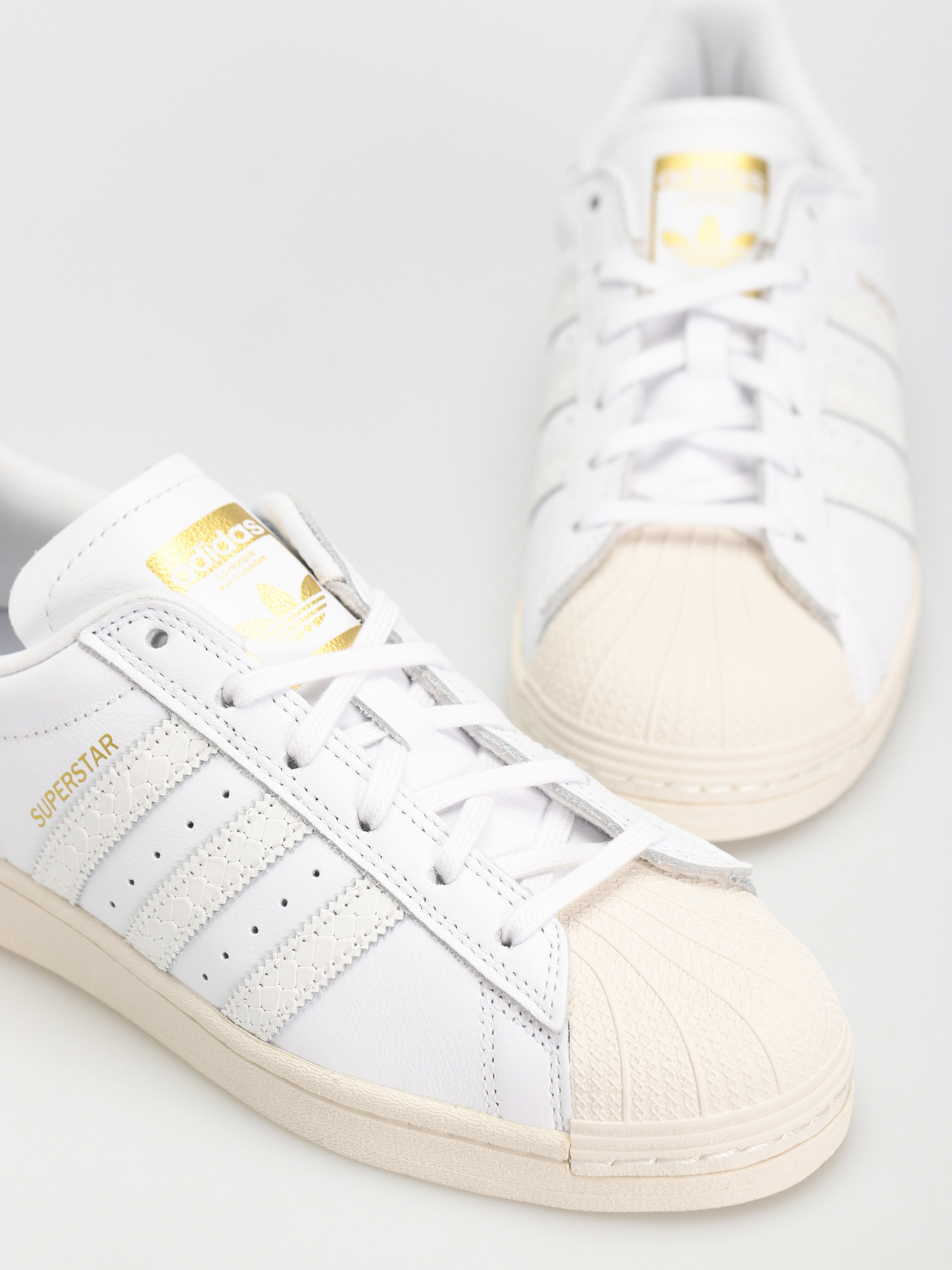 adidas Superstar Adv Shoes (ftwwht/ftwwht/goldmt)