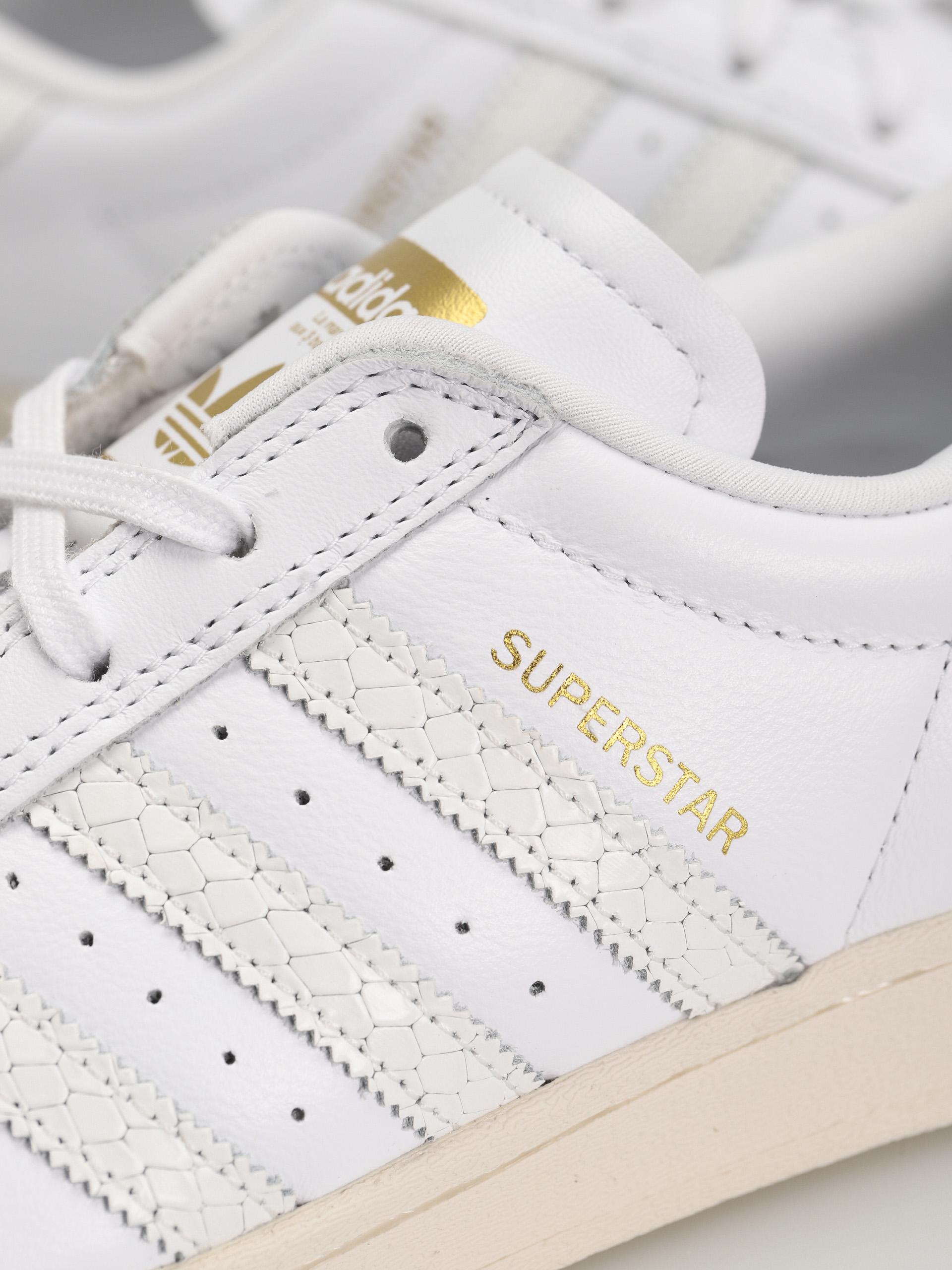 adidas Superstar Adv Shoes (ftwwht/ftwwht/goldmt)